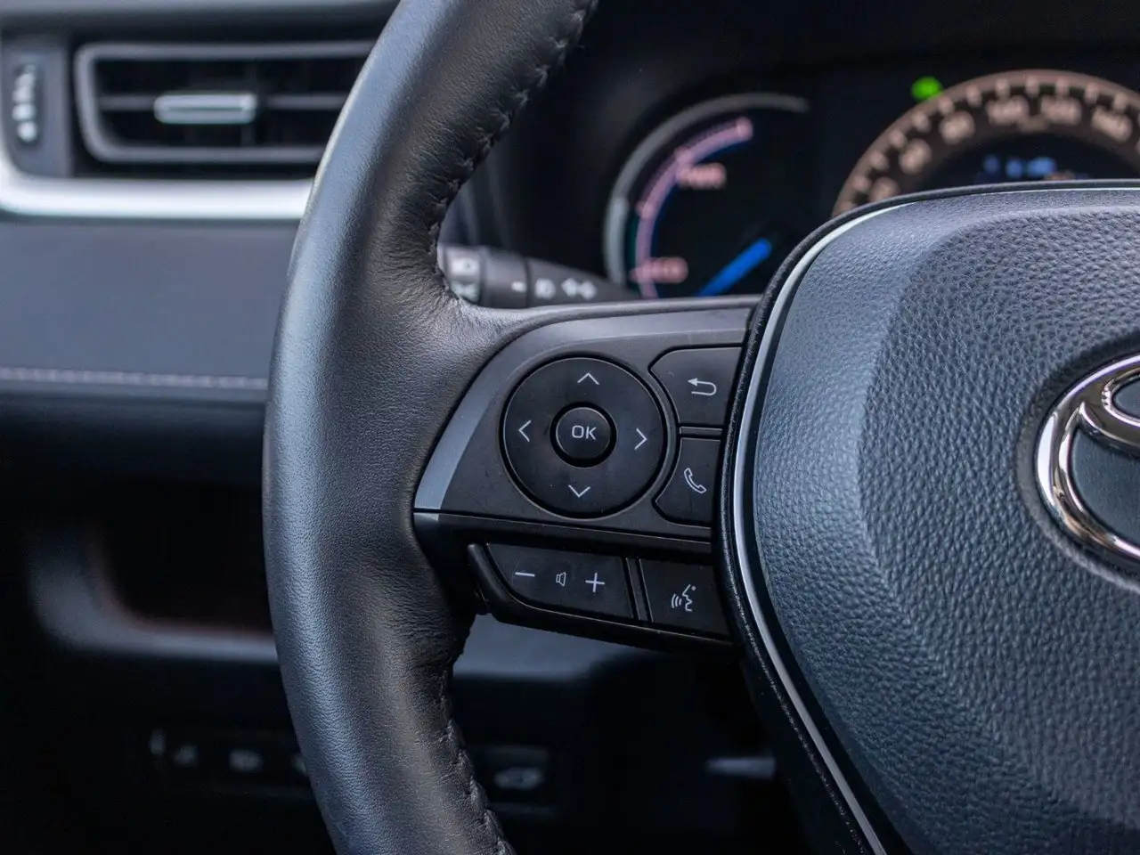 Toyota RAV 4 снимка Toyota RAV 4
