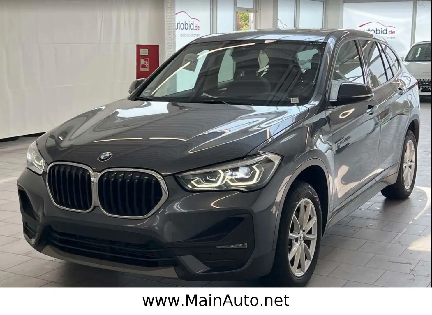 BMW X1 sDrive 18d Autom./CAM/Panorama/LED/NAVI/Alarm Grigio - 1