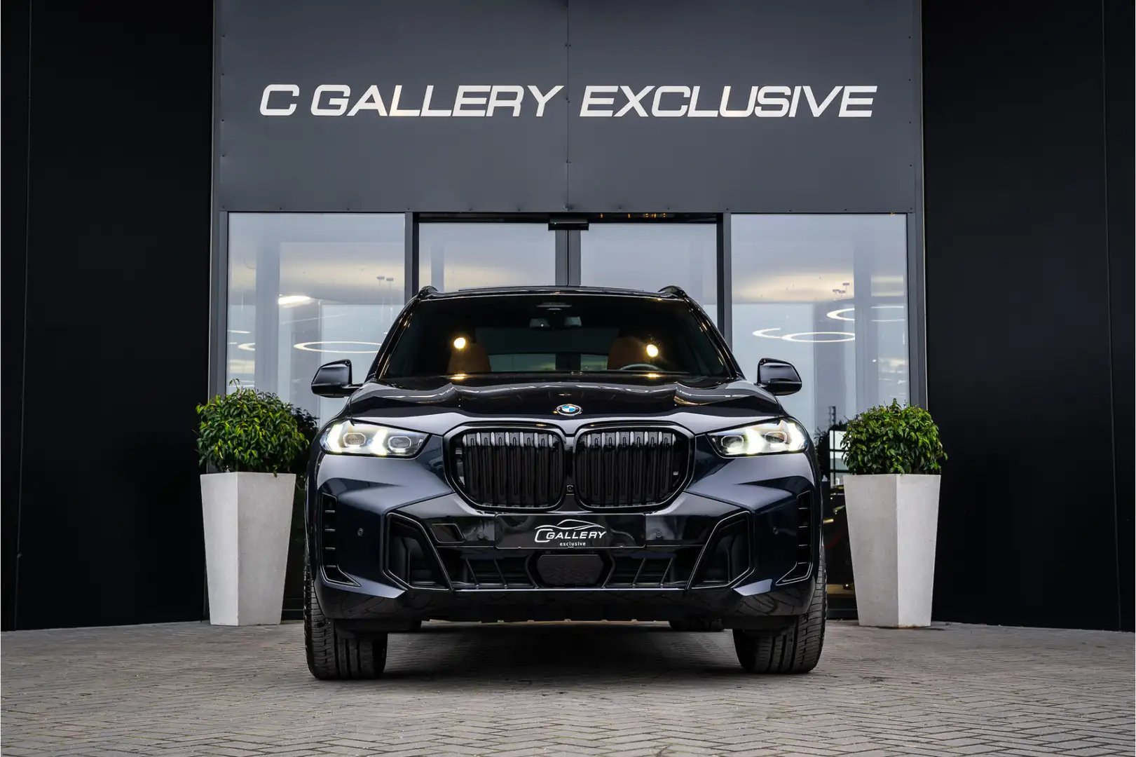 BMW X5 xDrive30d - Ex. BTW l Grijs Kenteken l M-Sport | H Zwart - 2