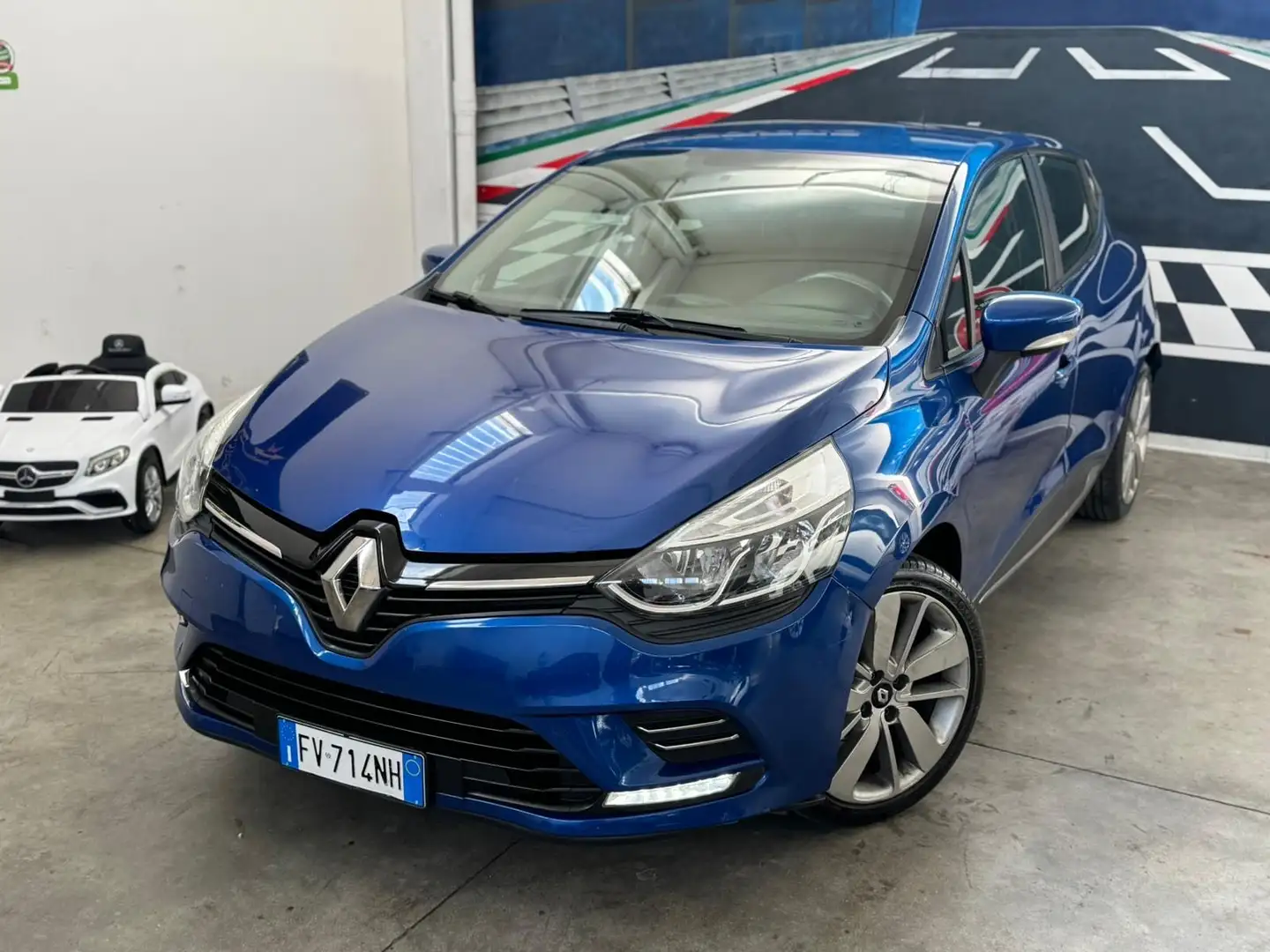 Renault Clio 0.9 tce Moschino Zen Gpl 90cv Bleu - 1