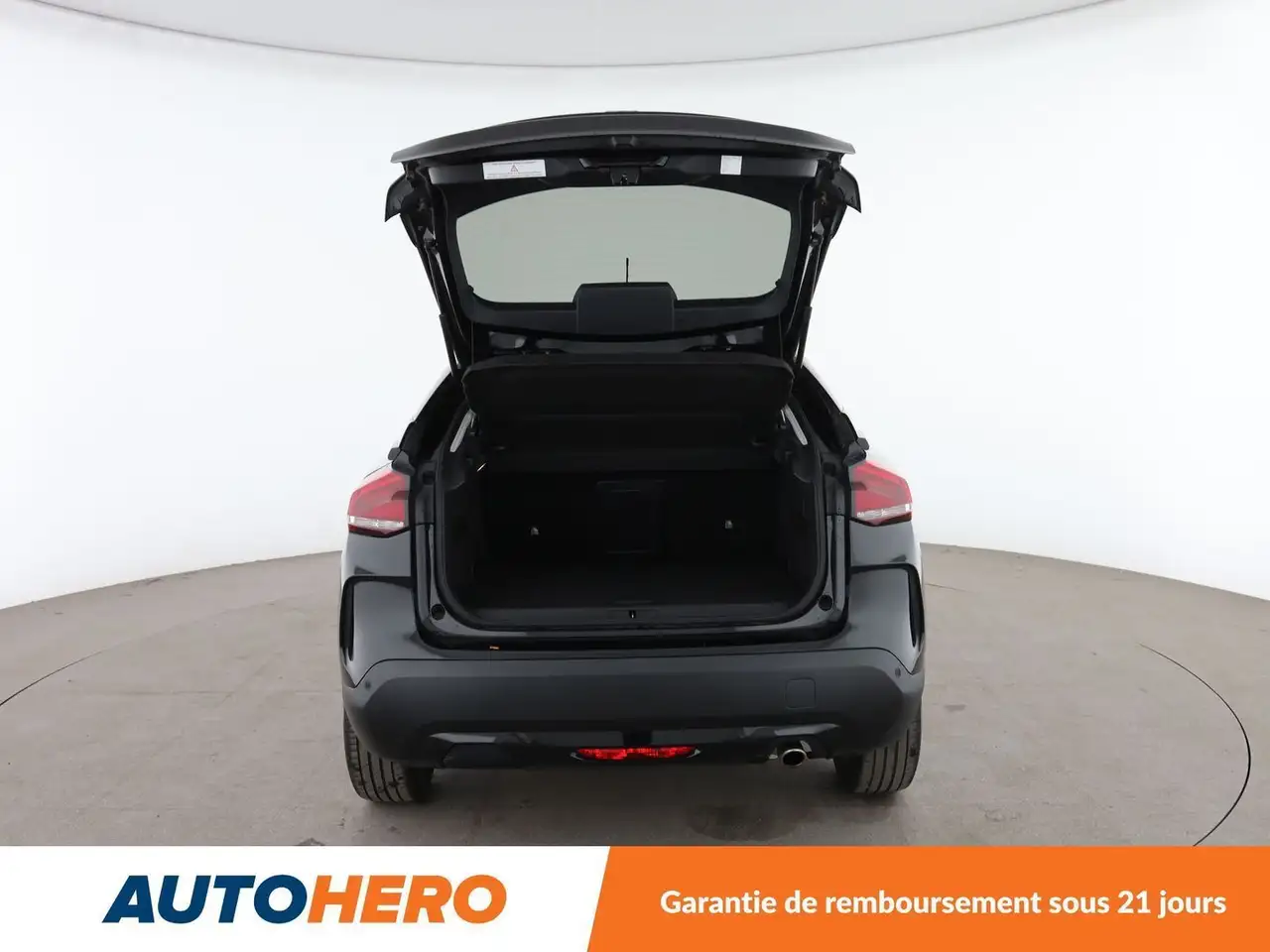 Citroen C4 e-C4 X — photo 16