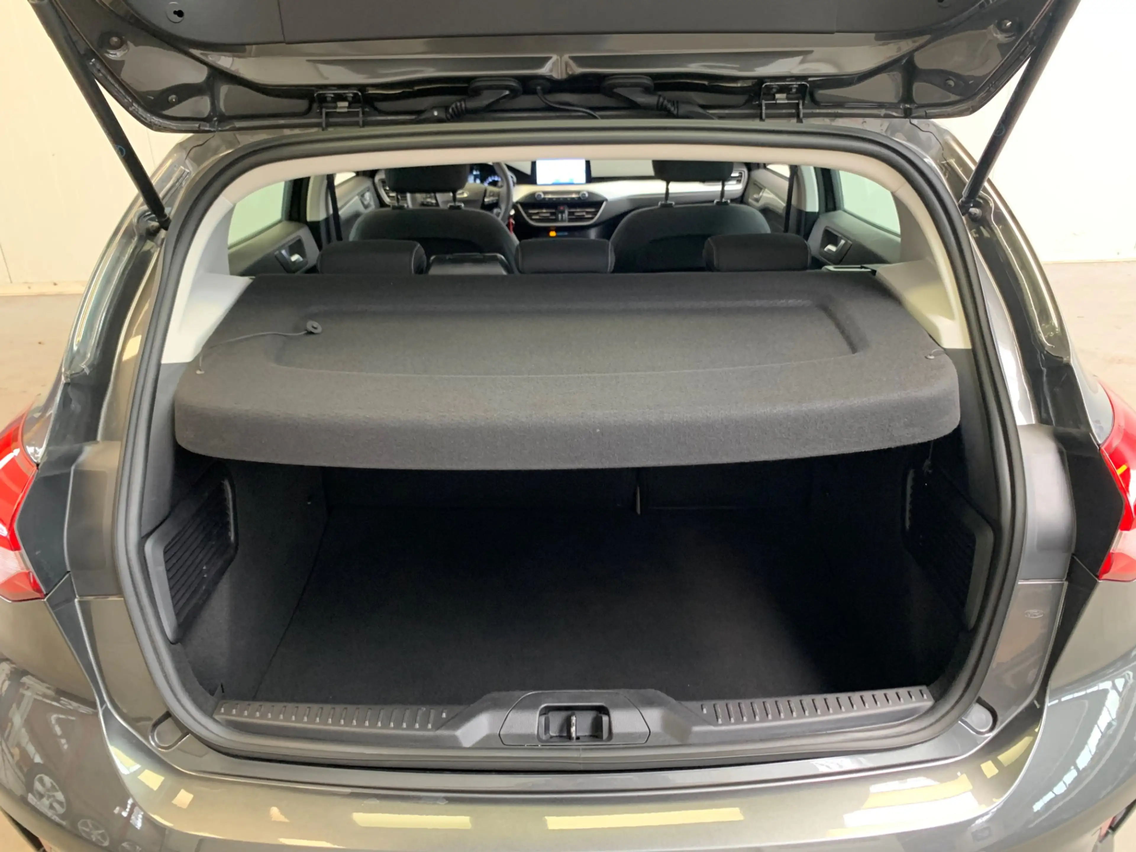 Ford Focus 1.0 EcoBoost Trend Edition Business NAVIGATIE-AIRC — photo 42