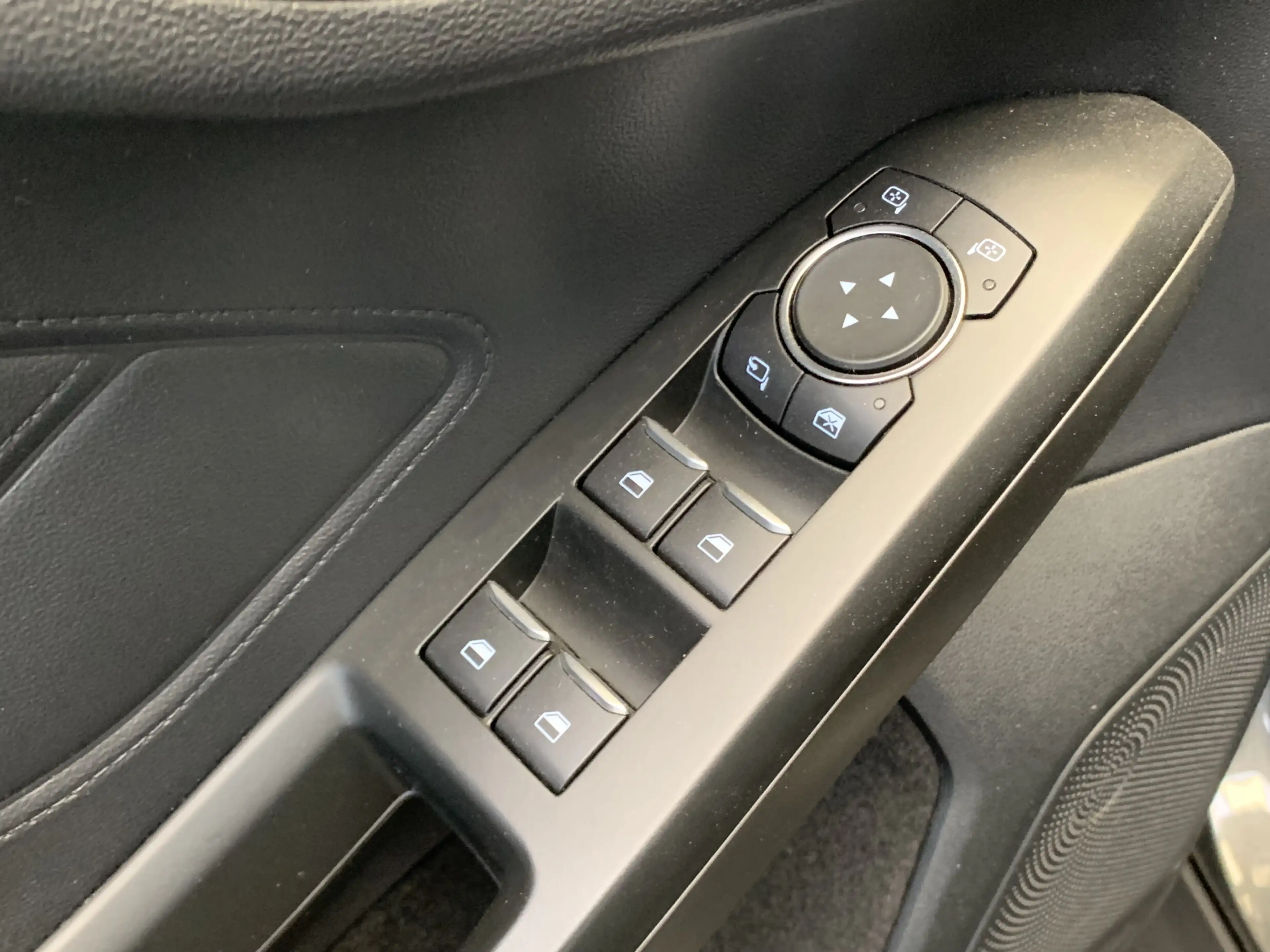 Ford Focus 1.0 EcoBoost Trend Edition Business NAVIGATIE-AIRC — photo 34