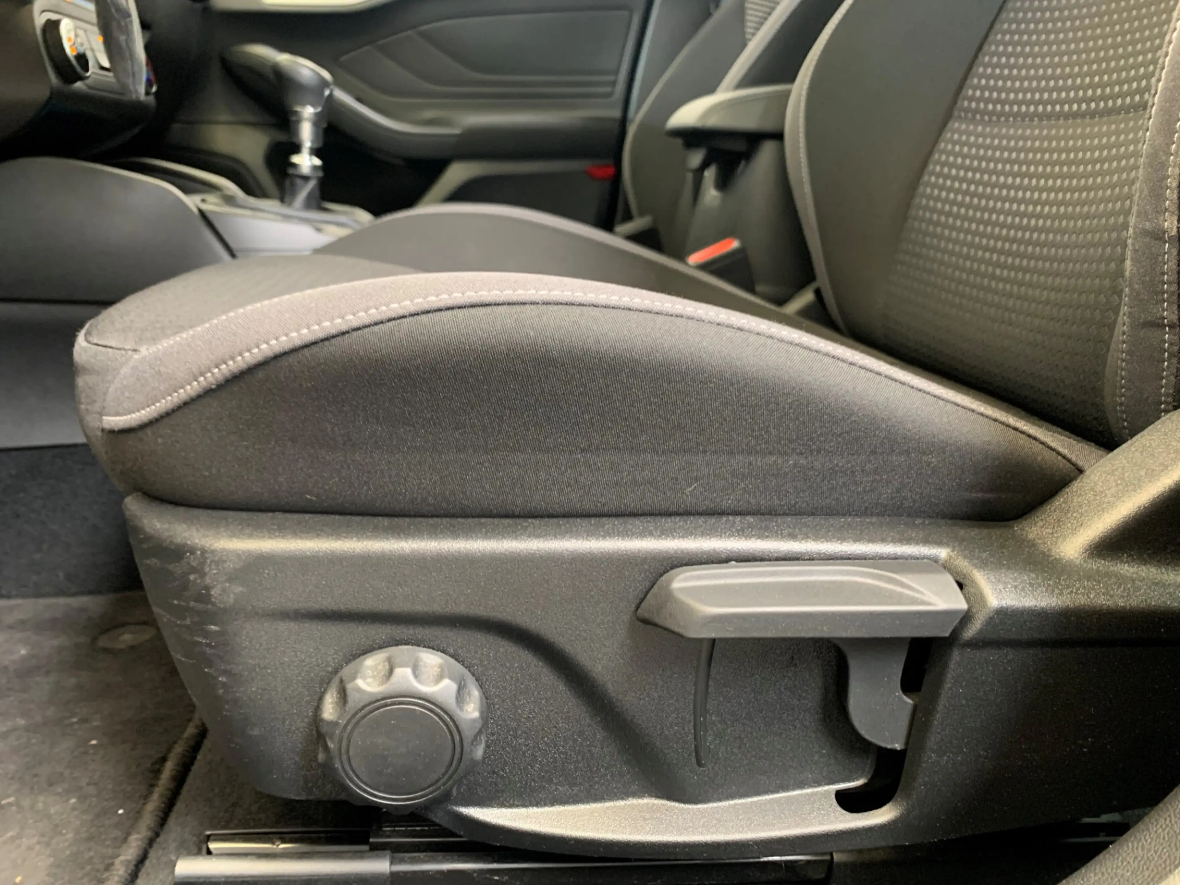 Ford Focus 1.0 EcoBoost Trend Edition Business NAVIGATIE-AIRC — photo 41