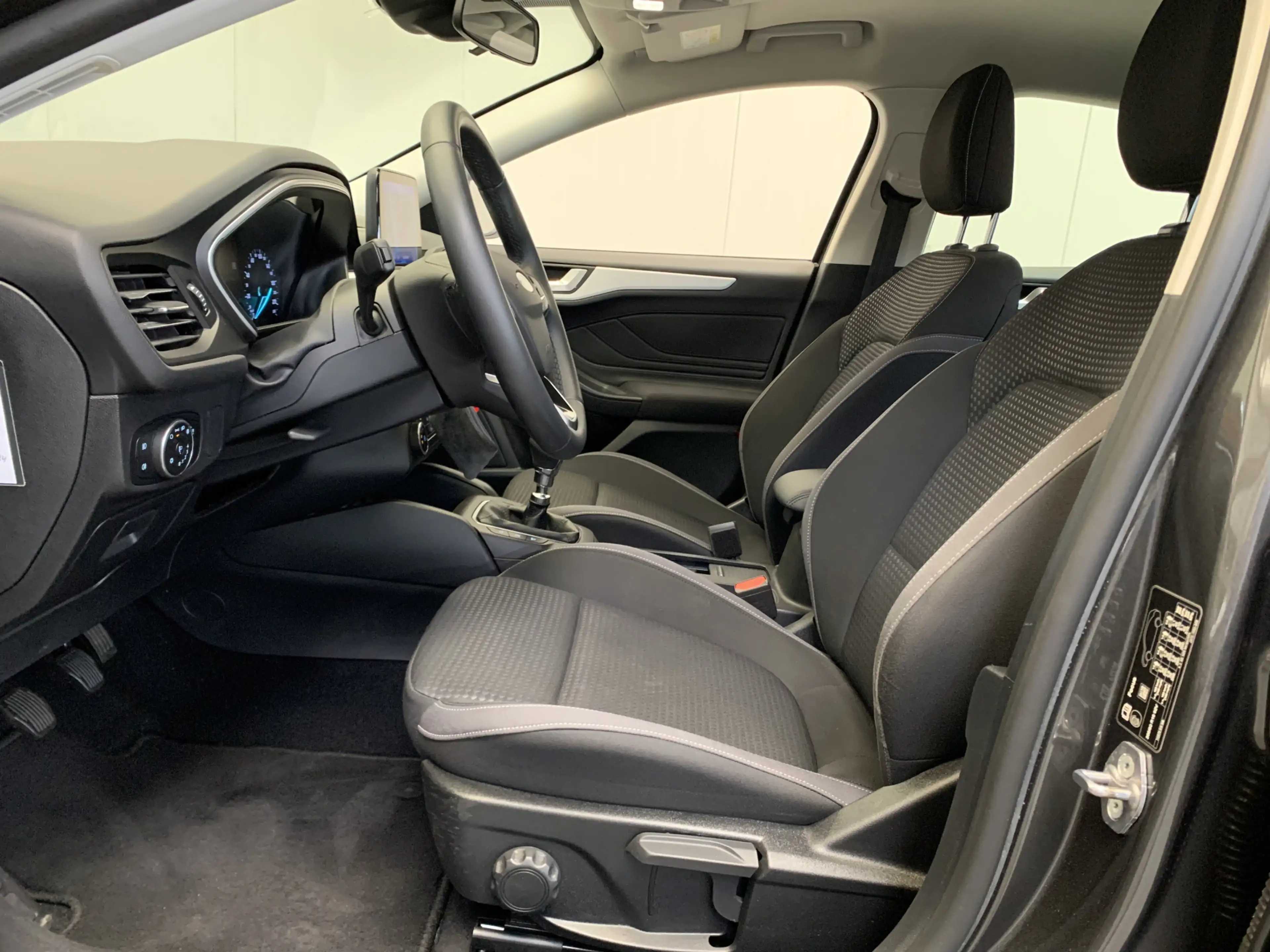 Ford Focus 1.0 EcoBoost Trend Edition Business NAVIGATIE-AIRC — photo 3