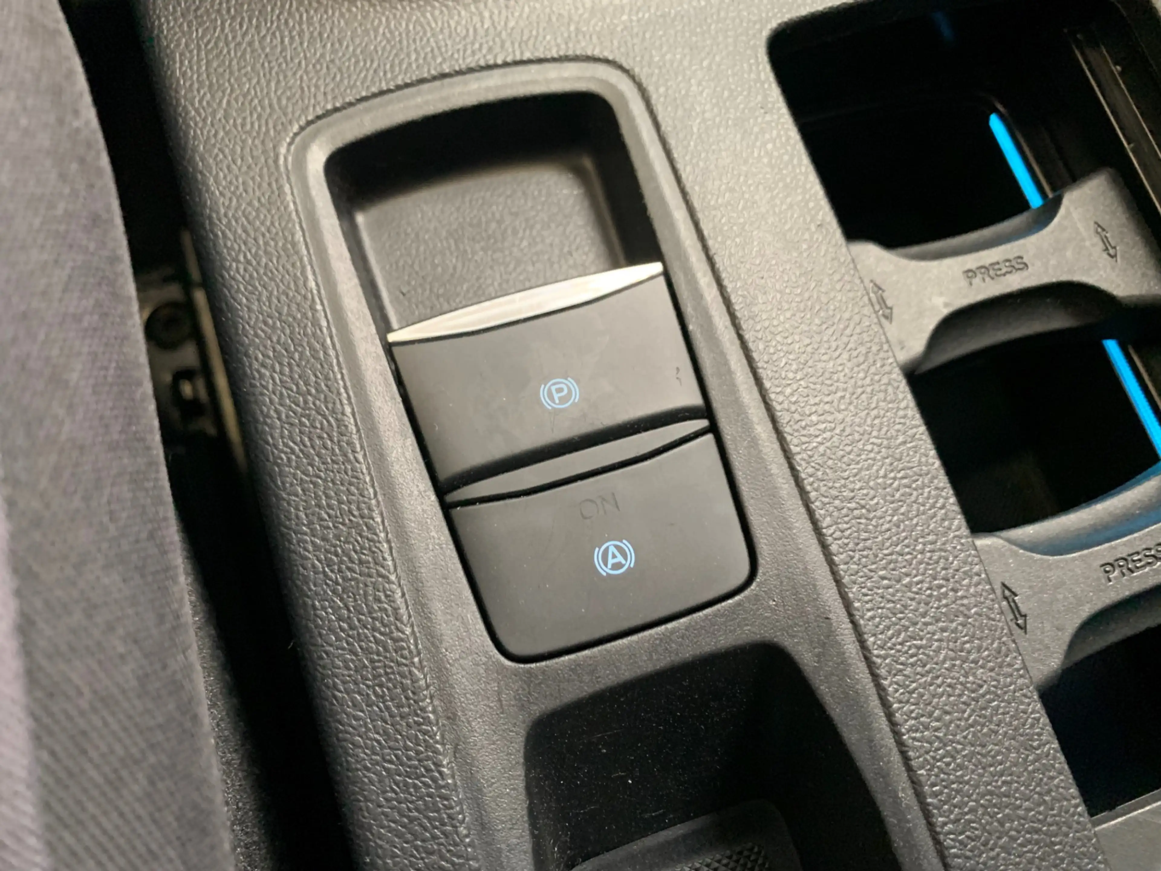 Ford Focus 1.0 EcoBoost Trend Edition Business NAVIGATIE-AIRC — photo 30