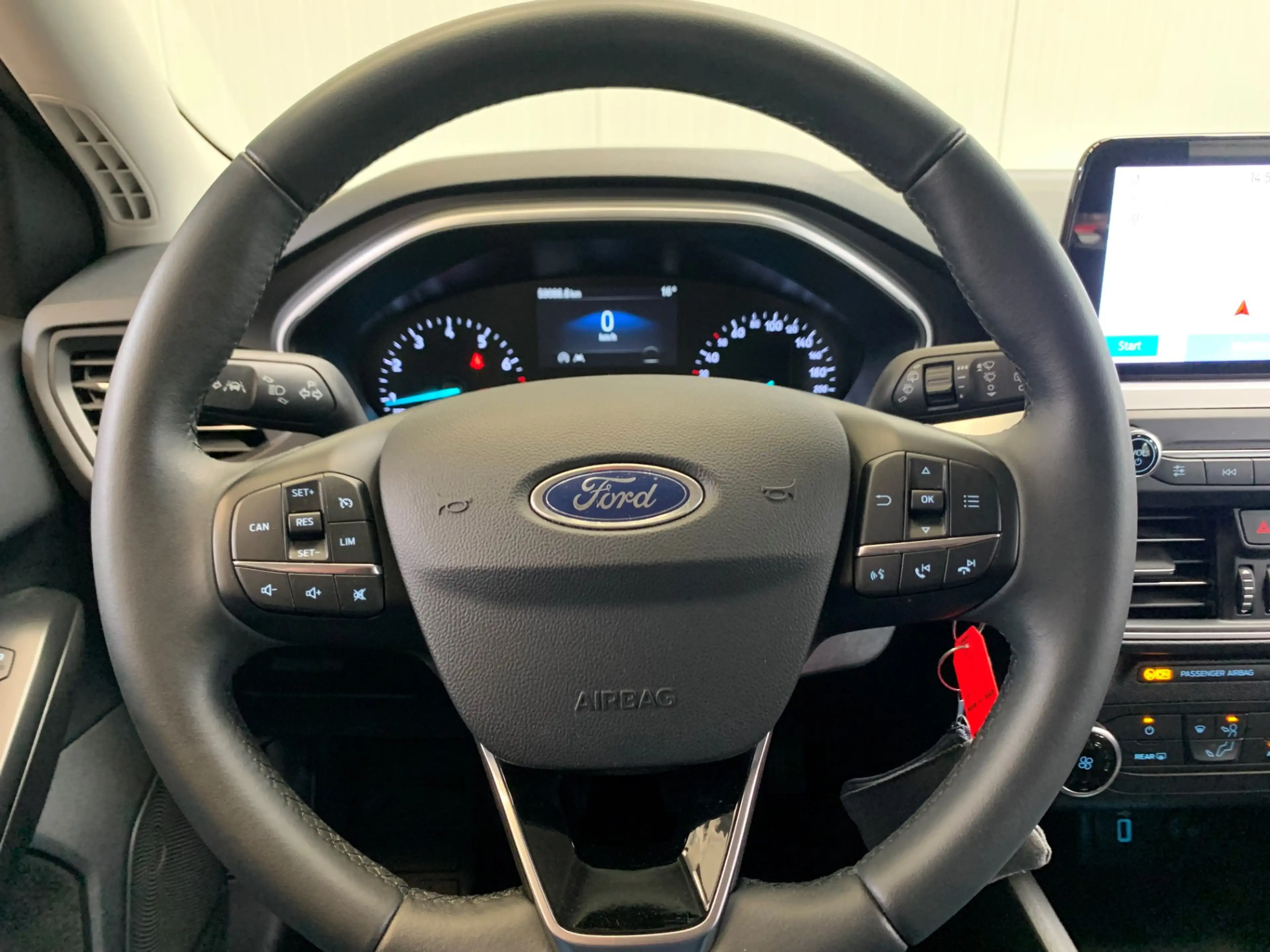 Ford Focus 1.0 EcoBoost Trend Edition Business NAVIGATIE-AIRC — photo 22