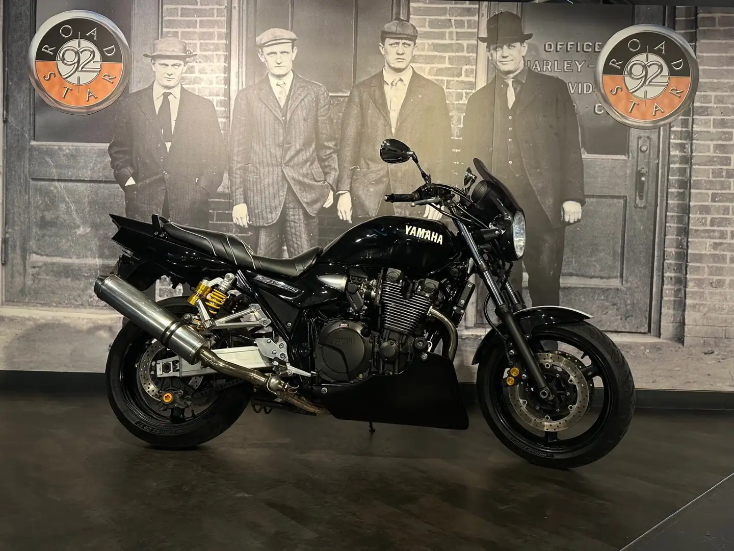 Yamaha XJR 1300 Noir - 1