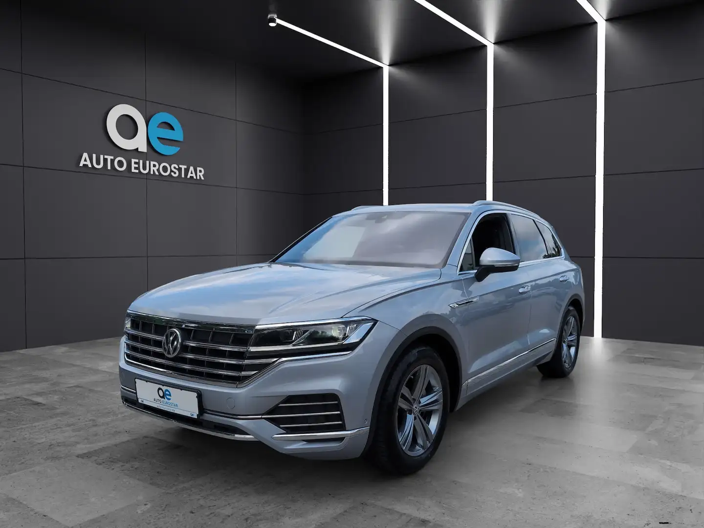 Volkswagen Touareg Atmosphere 4M*LED*HUD*StHz*eAHK*ACC*Luft Silber - 1