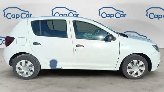 Dacia Sandero view 4