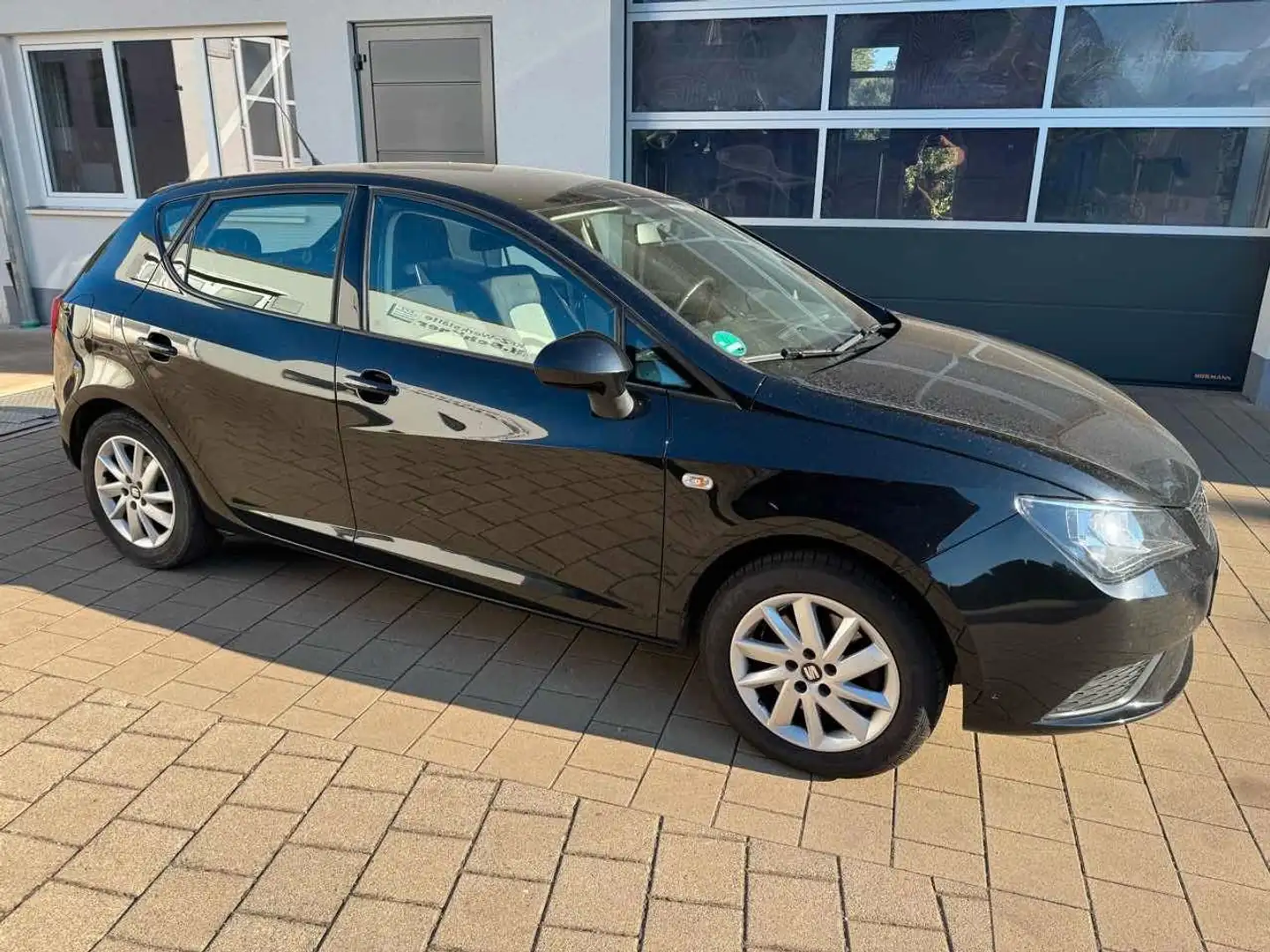 SEAT Ibiza Lim. Style 1.Hand 8fach Zwart - 2