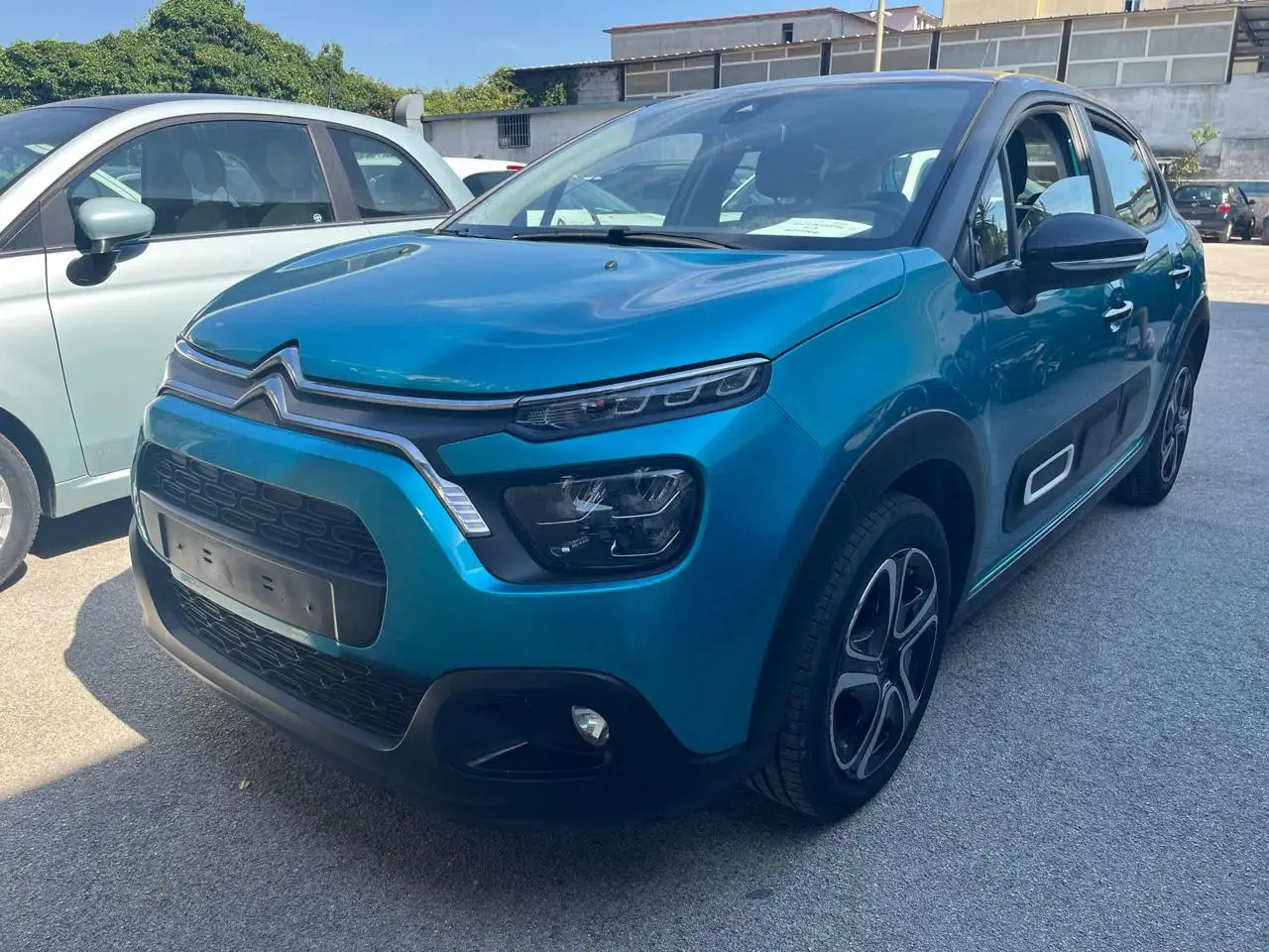 Citroen C3 SHINE 1.2 PureTech 83cv S&S — photo 1 of 7