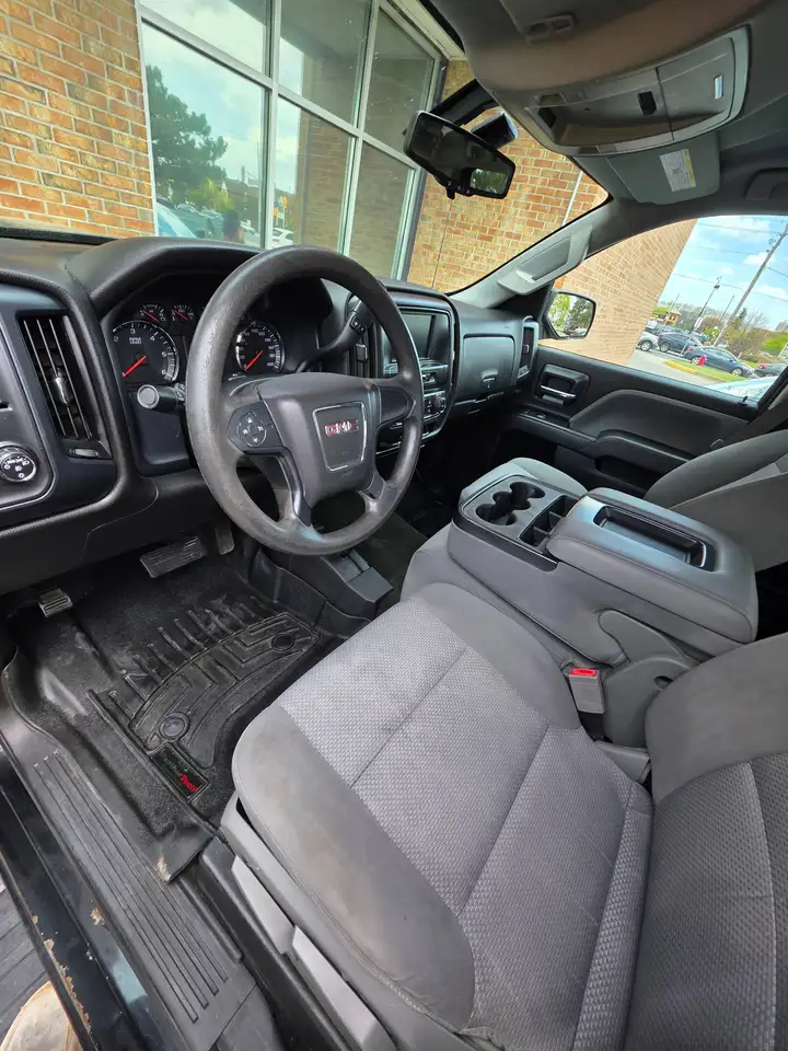 GMC Sierra 1500 снимка GMC Sierra 1500