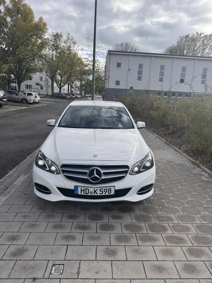Mercedes-Benz E 200