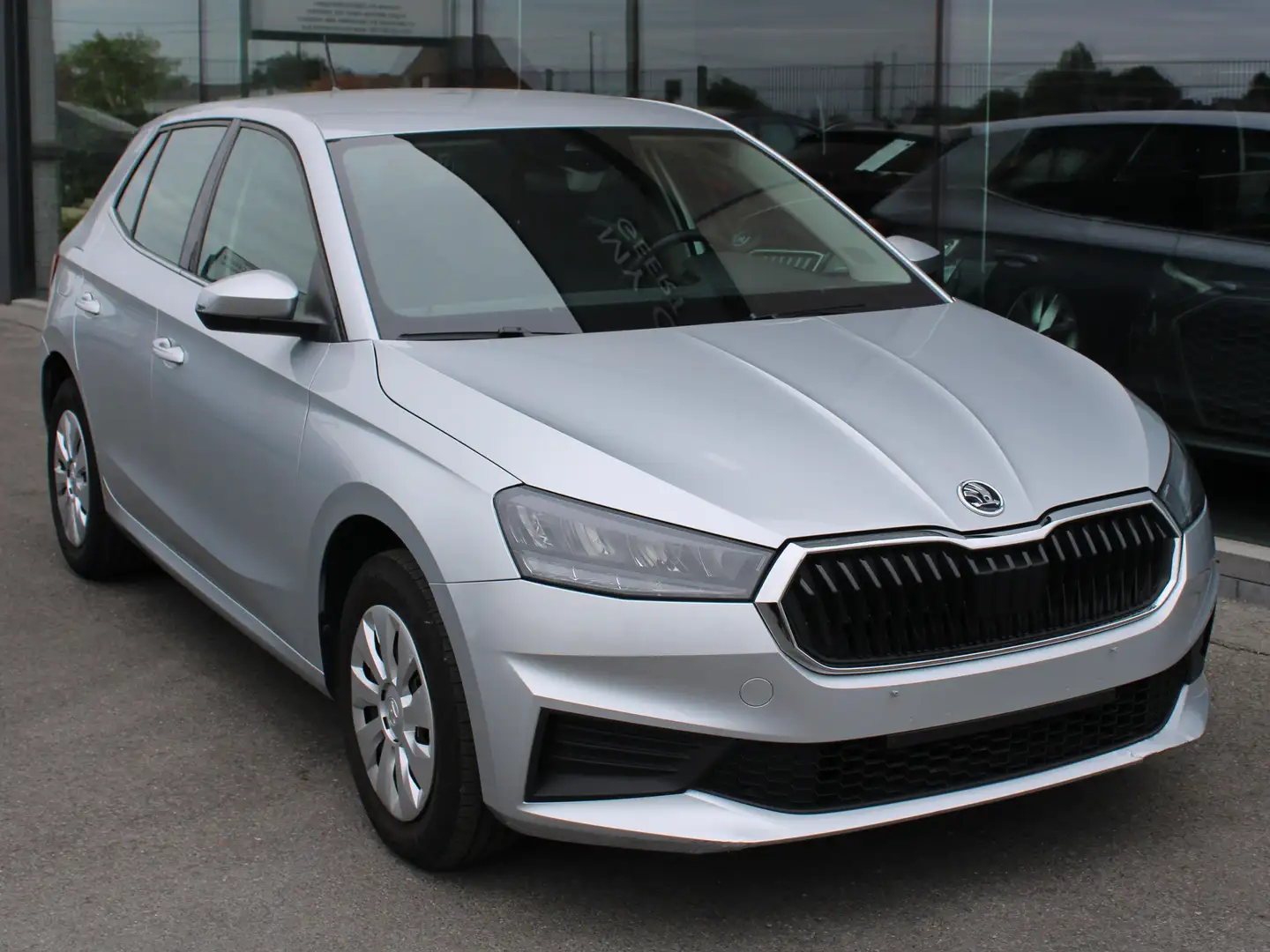 Skoda Fabia 1.0 MPI-CLEVER-AC-APP CONNECT-FRONT/LANE ASS-USB Zilver - 1