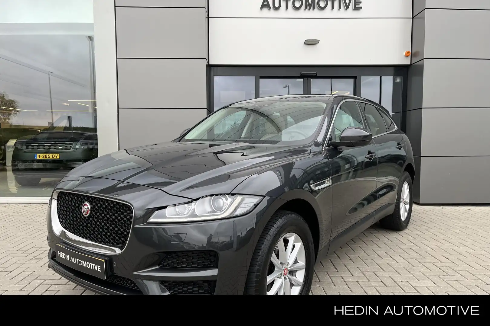 Jaguar F-Pace 2.0t AWD Portfolio Elektrisch panoramadak | Cold C Grijs - 1