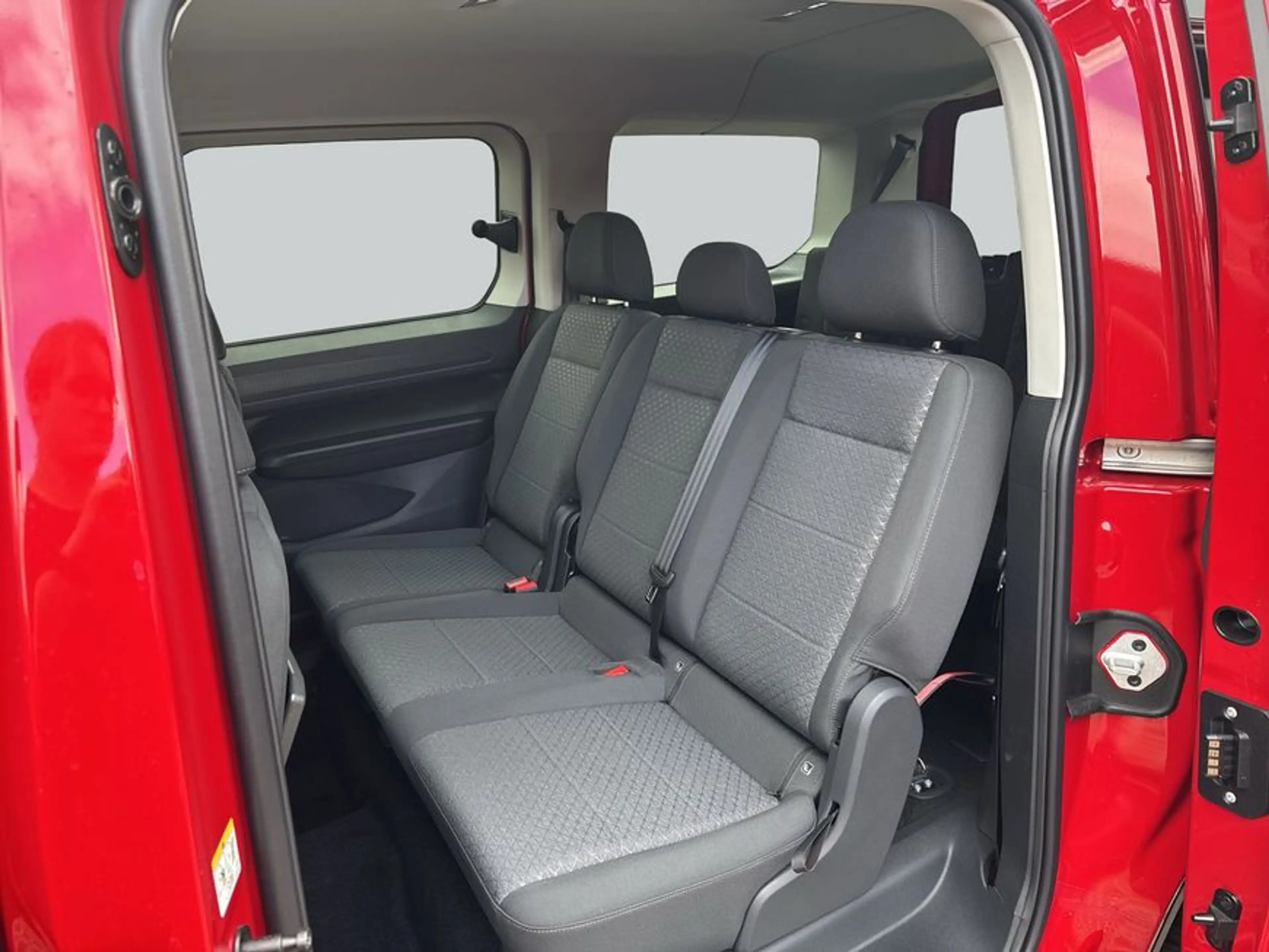 Ford Grand Tourneo Connect 1.5 EcoBoost PHEV Aut. TITAN — photo 12