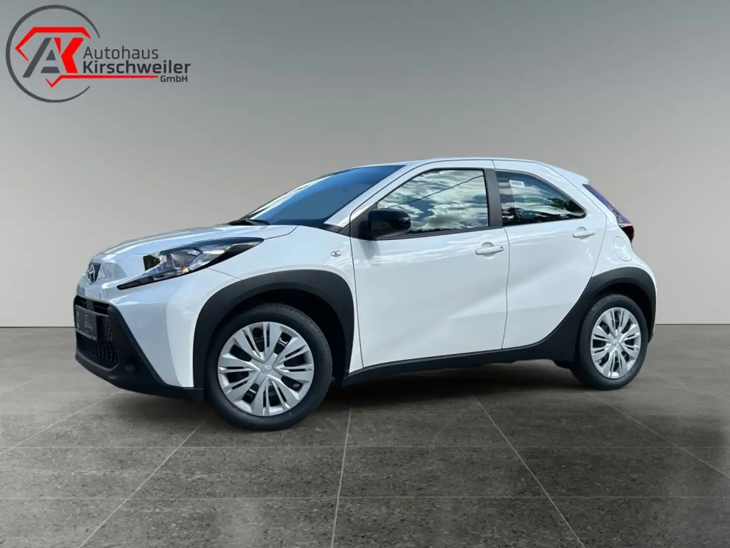 Toyota Aygo X Business Edition (AB7) Weiß - 1