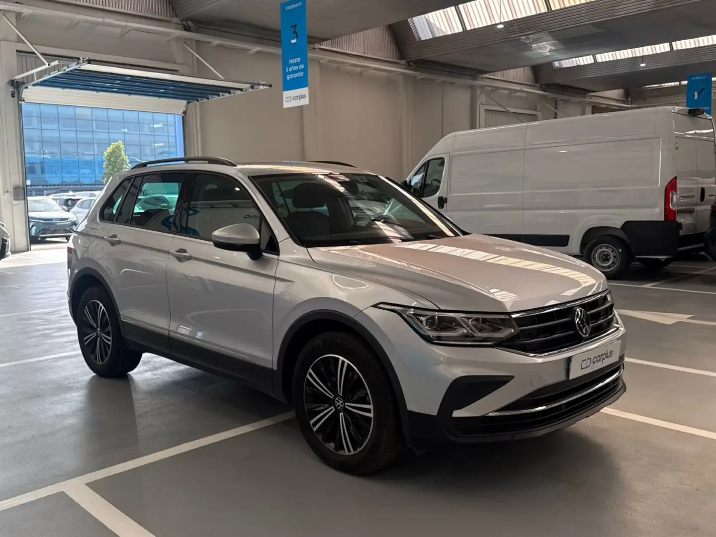 Volkswagen Tiguan Life 2.0 TDI 90kW (122CV) Gris - 2