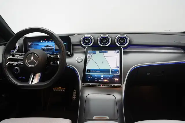 Mercedes-Benz C-Class view 15