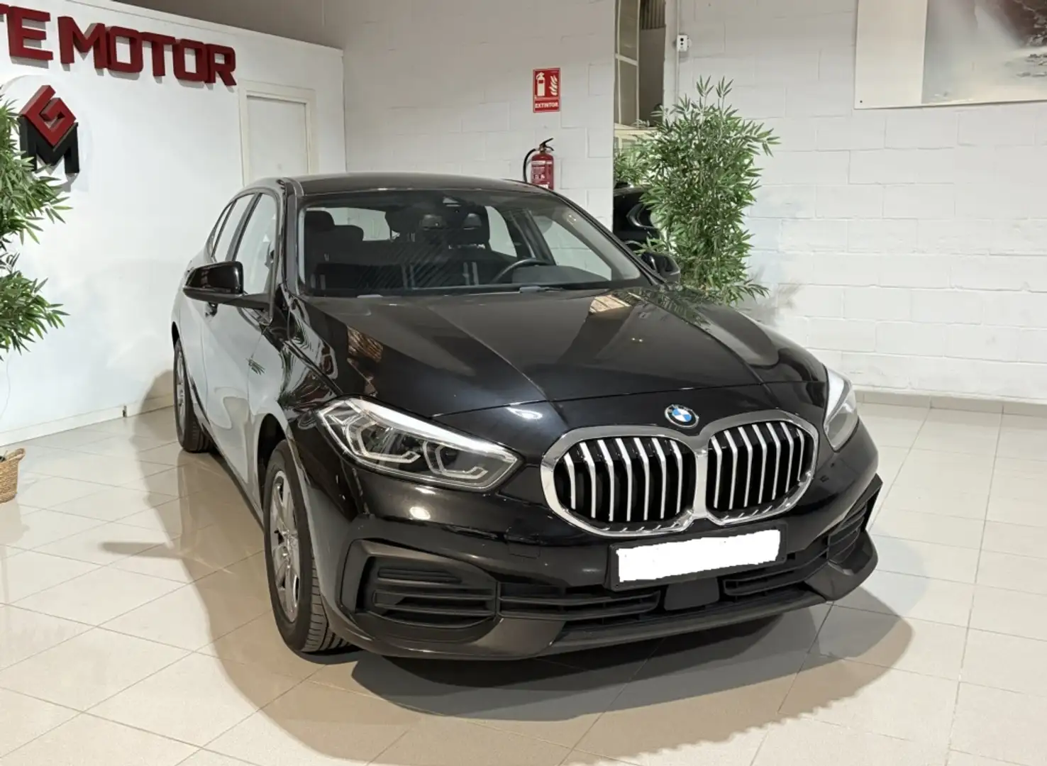 BMW 116 116d Business Negro - 2
