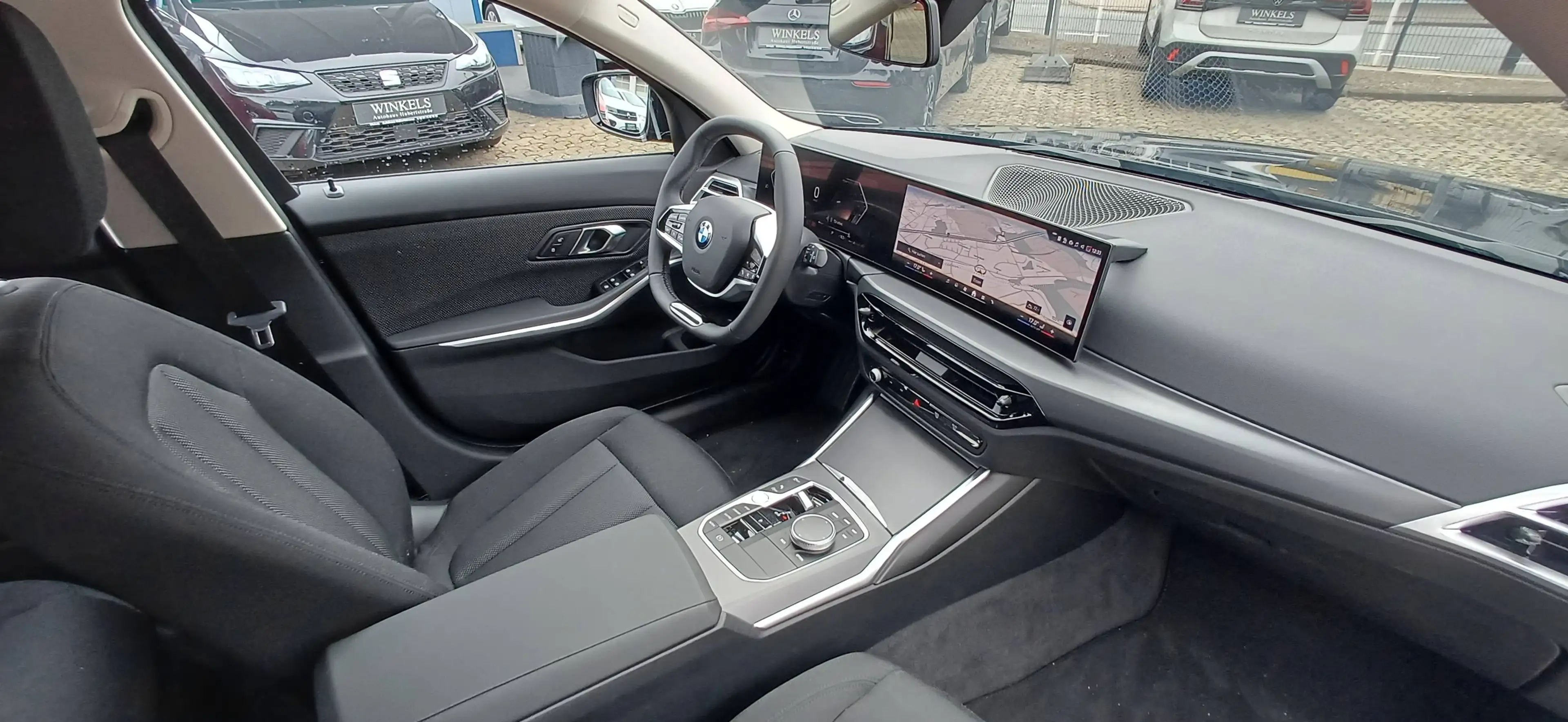 BMW 318 318i Touring Automatik-Klimaaut-Navi-Kamera-Sitzhzg-PDCv+h — photo 7