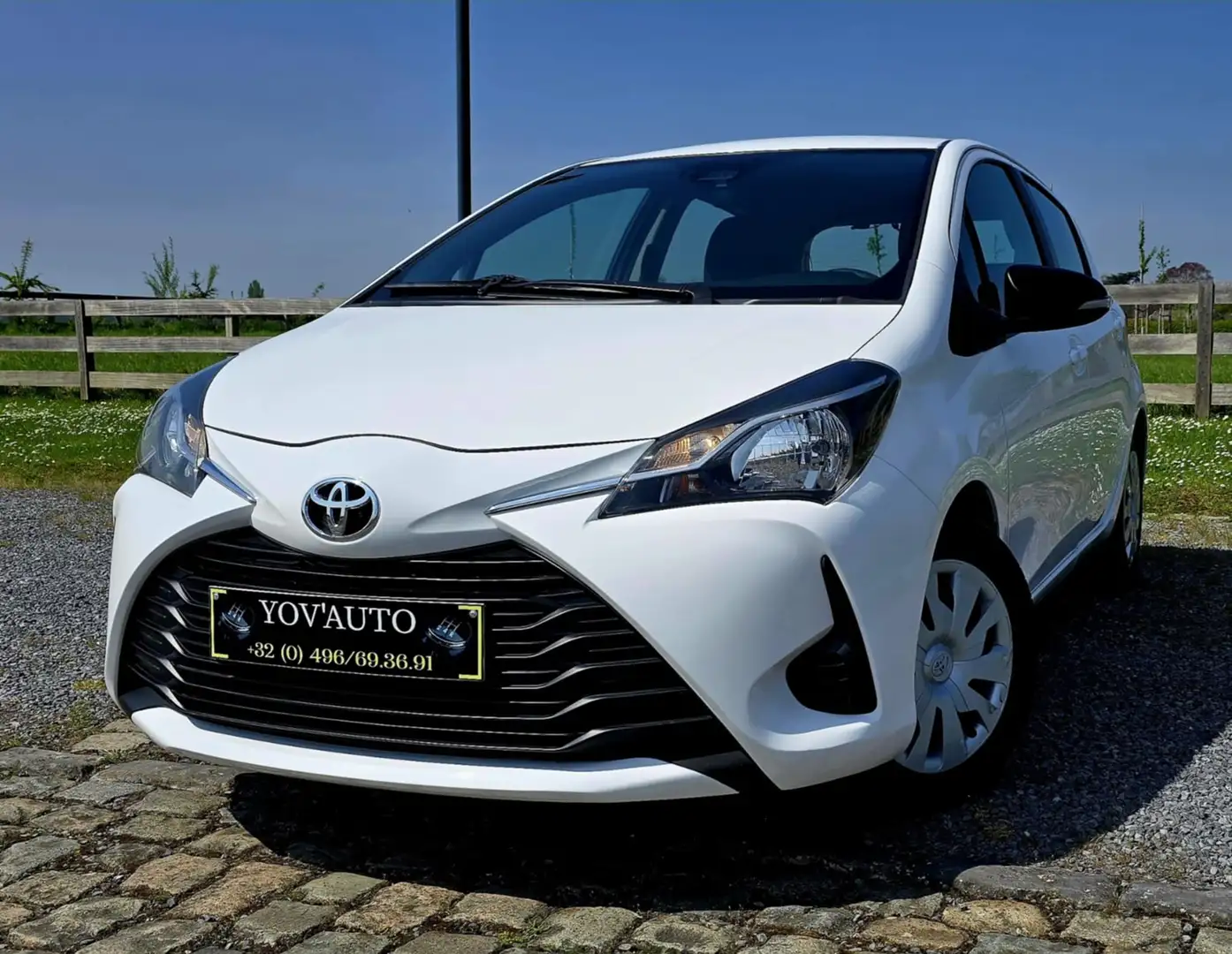 Toyota Yaris 1.5i Dual VVT-iE Y-oung Wit - 1