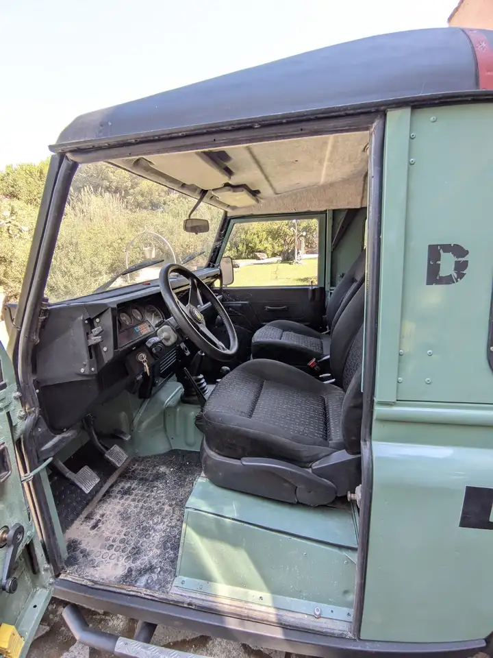 Land Rover Defender 90 2.5 tdi Hard top, foto 3