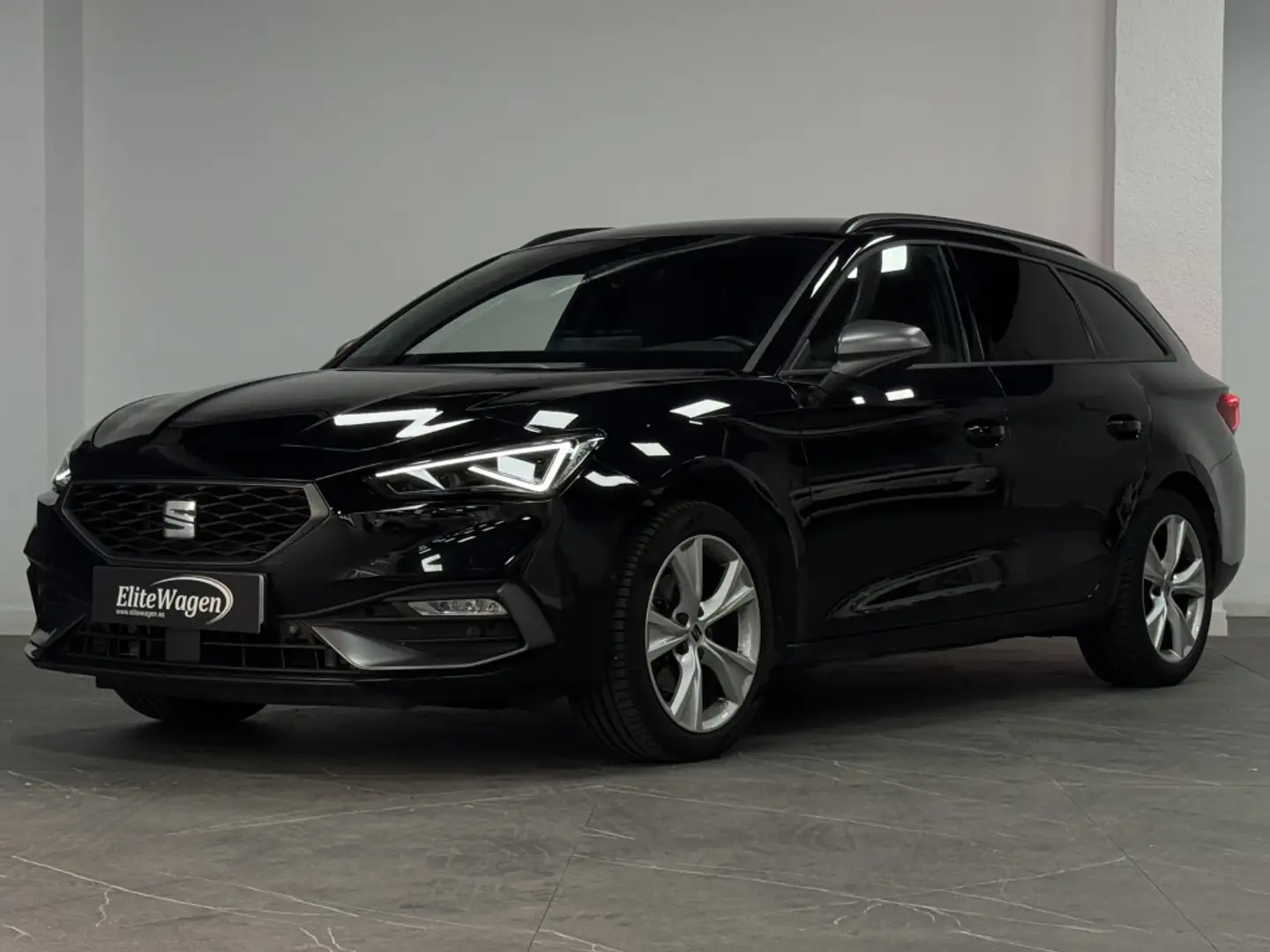 SEAT Leon ST 1.5 TSI S&S FR Special Edition 150 Negro - 2
