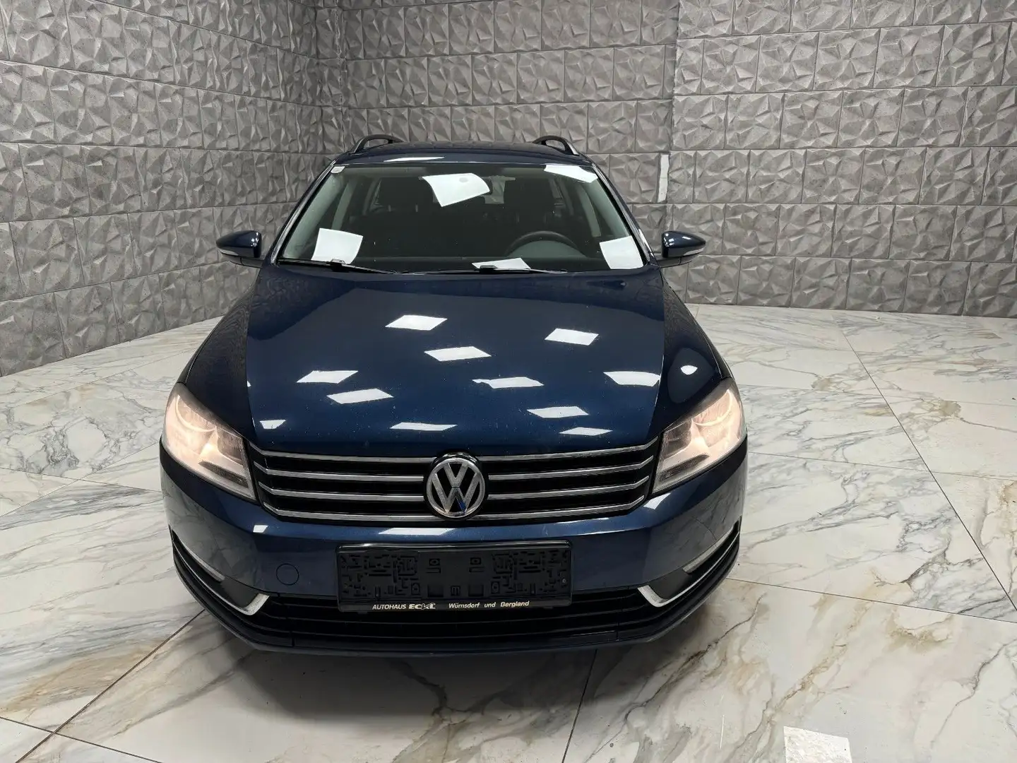 Volkswagen Passat Variant Passat Trendline BlueMotion*Voll Fahrbereit*Navi Blau - 2