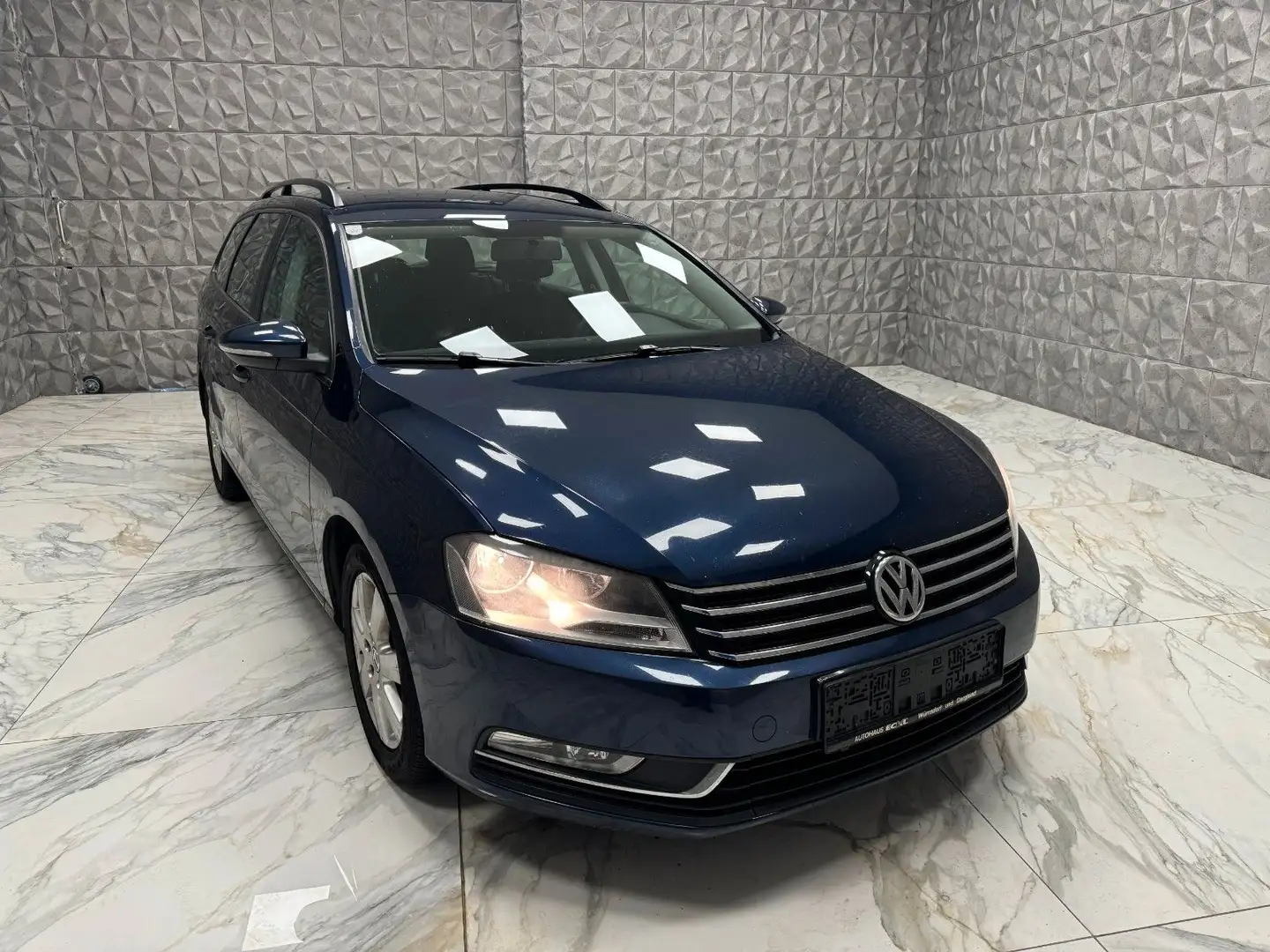 Volkswagen Passat Variant Passat Trendline BlueMotion*Voll Fahrbereit*Navi Blau - 1