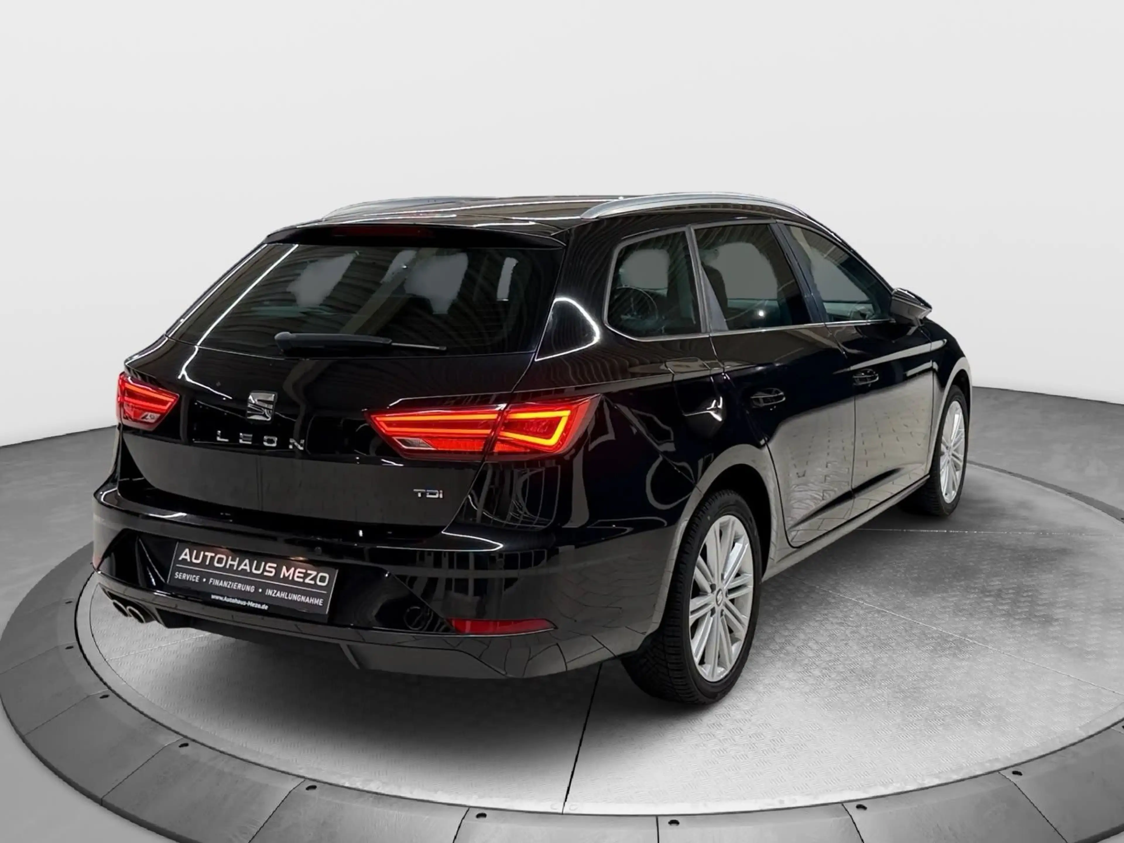 SEAT Leon ST Xcellence / Ambiente/ RFK/ LED/ PDC — photo 5