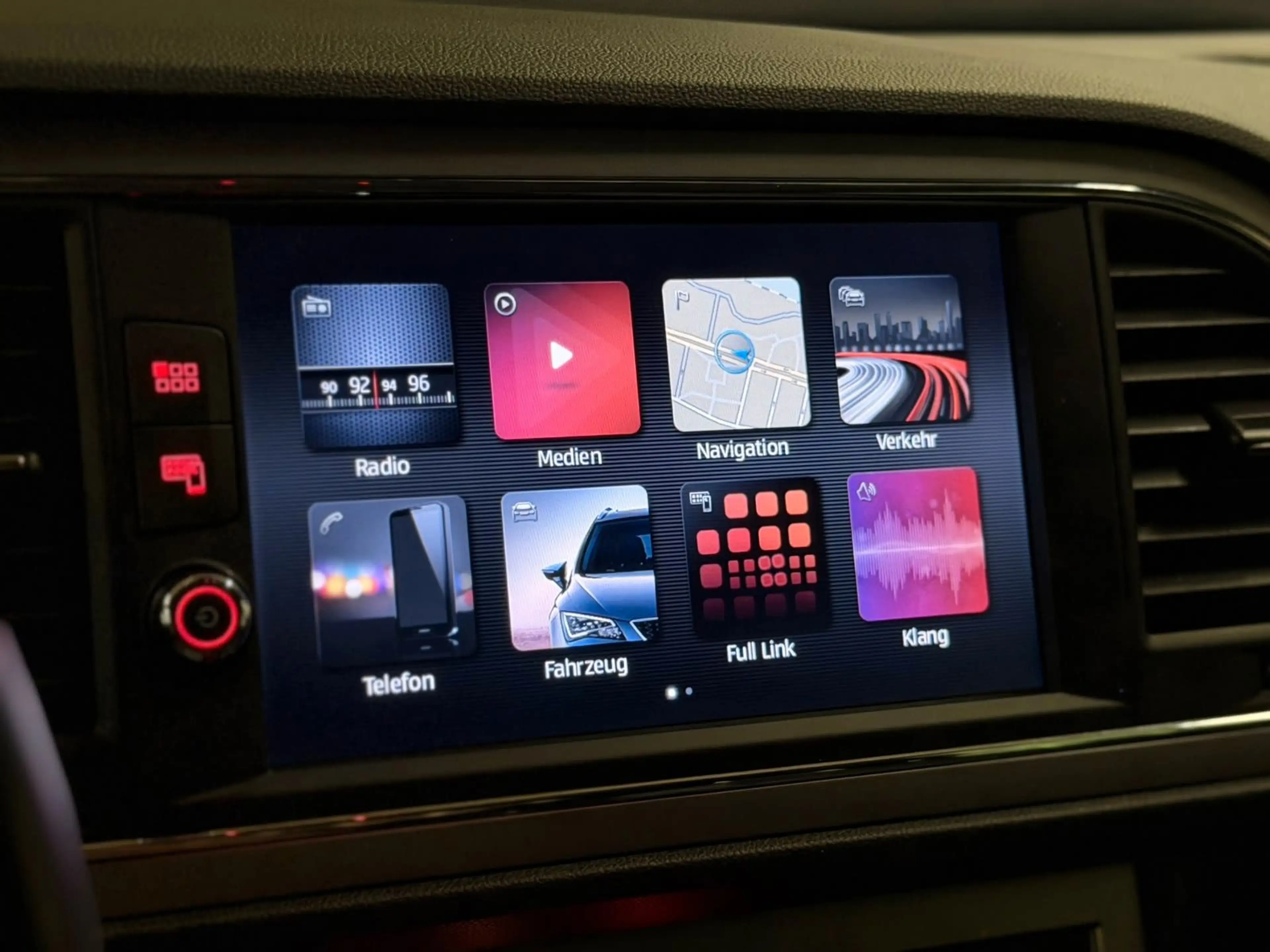 SEAT Leon ST Xcellence / Ambiente/ RFK/ LED/ PDC — photo 15