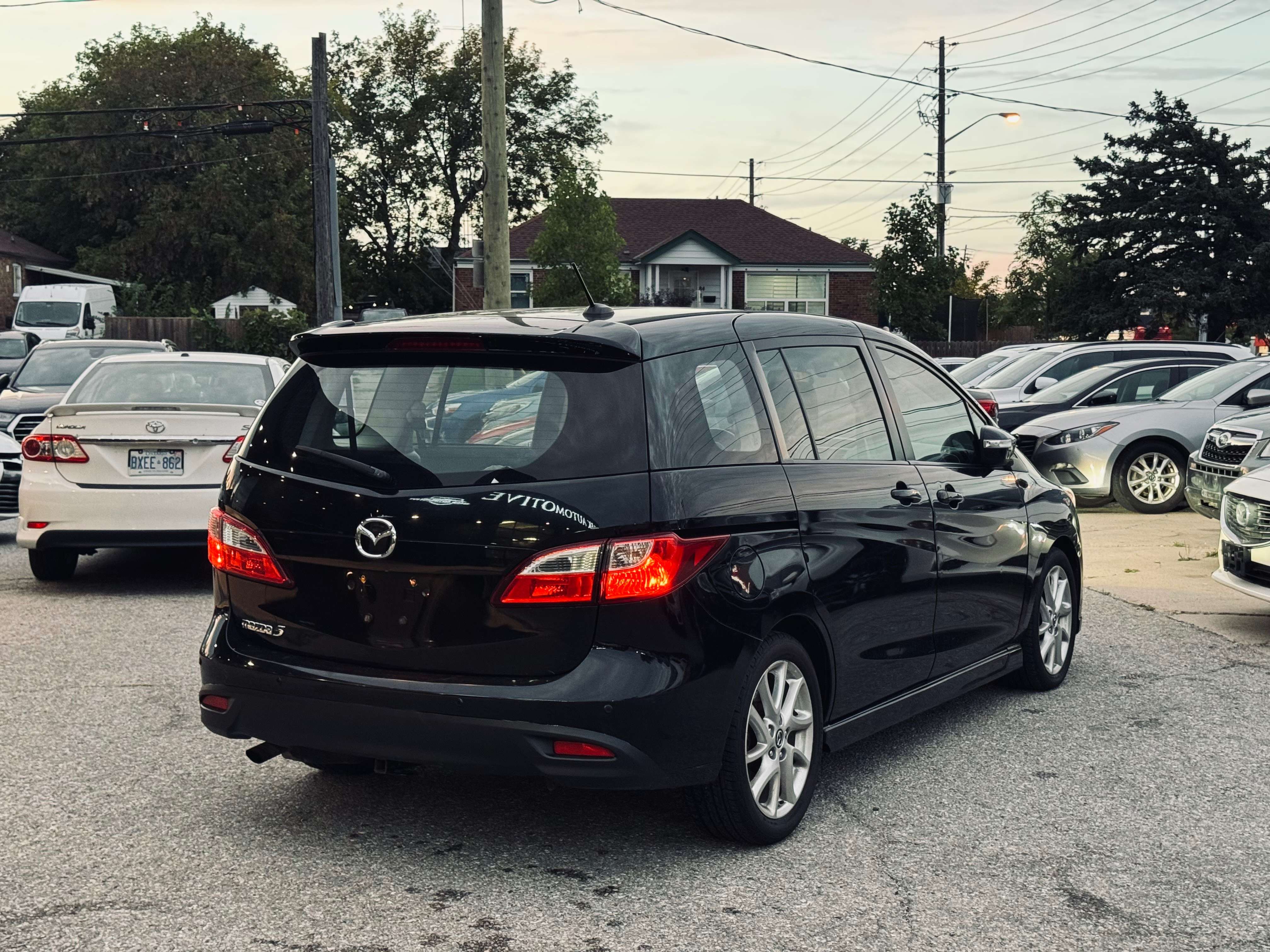 2017 Mazda Mazda5 4dr Wgn Auto GT — снимка 4