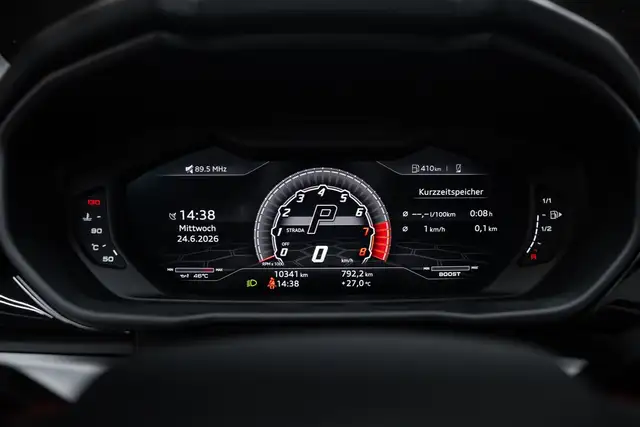 Lamborghini Urus view 12