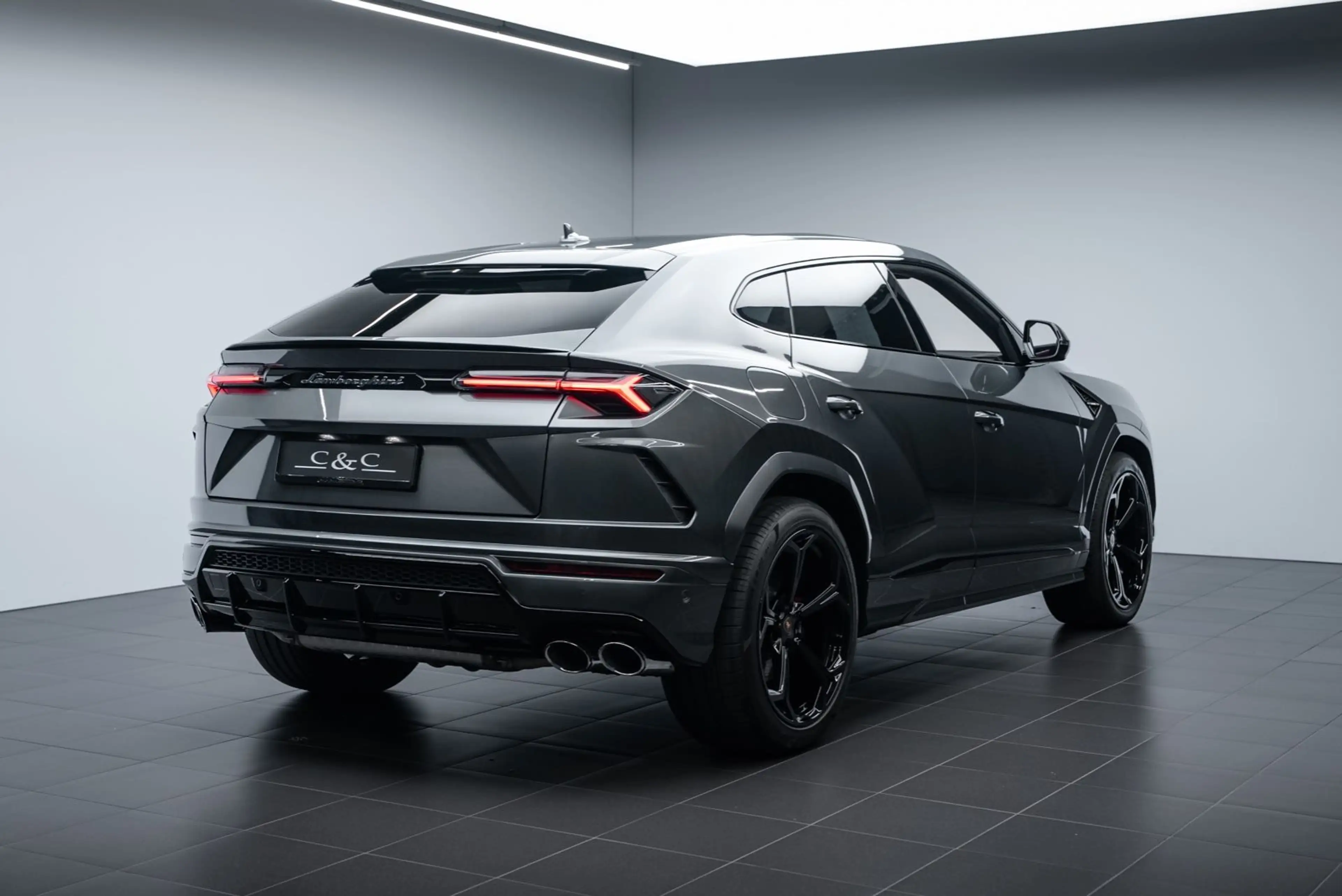 Lamborghini Urus PANO/BANG&OLUFSEN/NIGHT VISION — photo 4