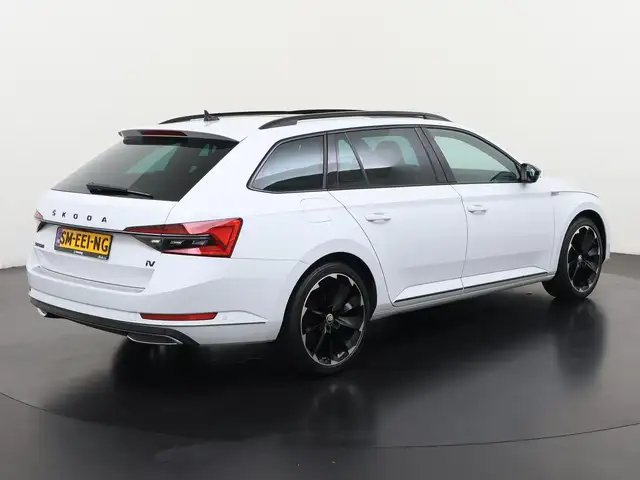 Skoda Superb view 6