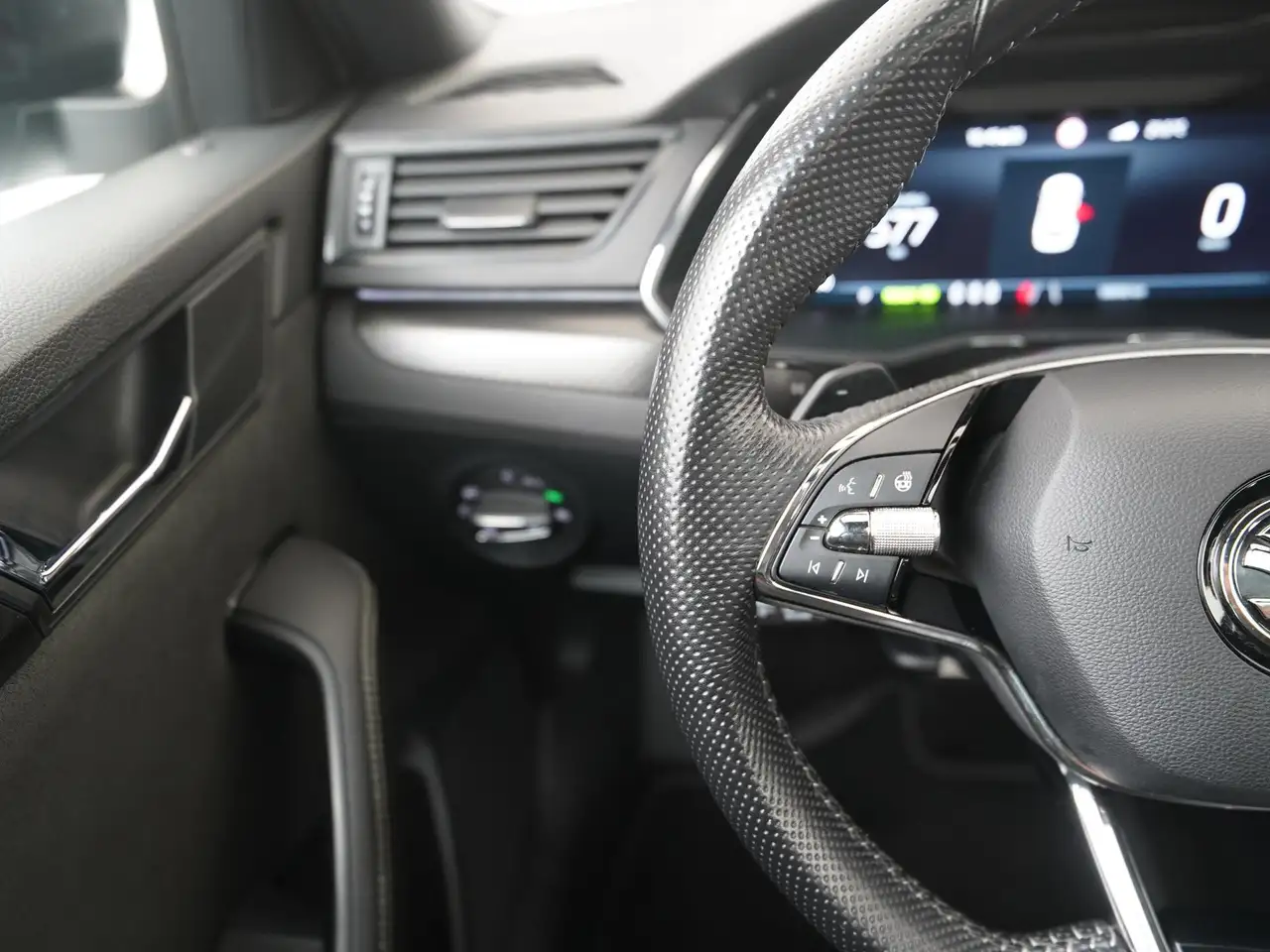 Skoda Superb Combi 1.4 TSI iV Sportline Panoramadak Matrix, миниатюра 7