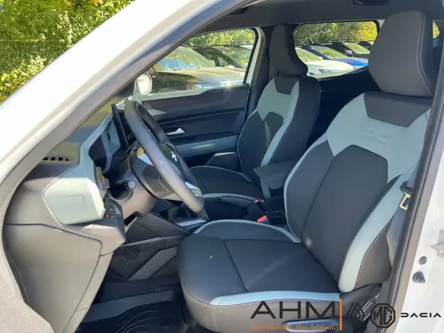 Dacia Duster view 11