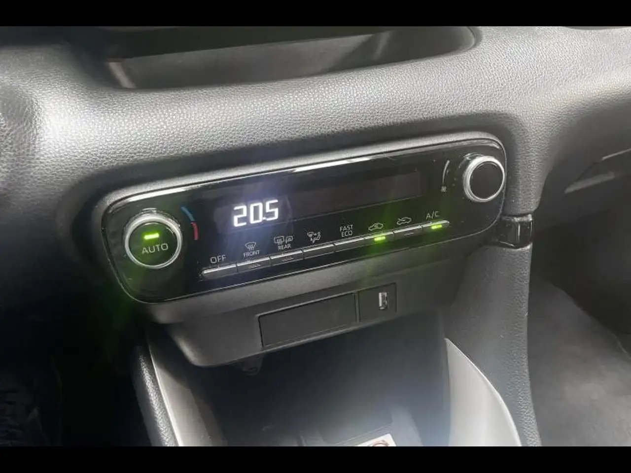 Toyota Yaris Iconic.GPS.CARPLAY/ANDROIDAUTO.CAMERA, миниатюра 11