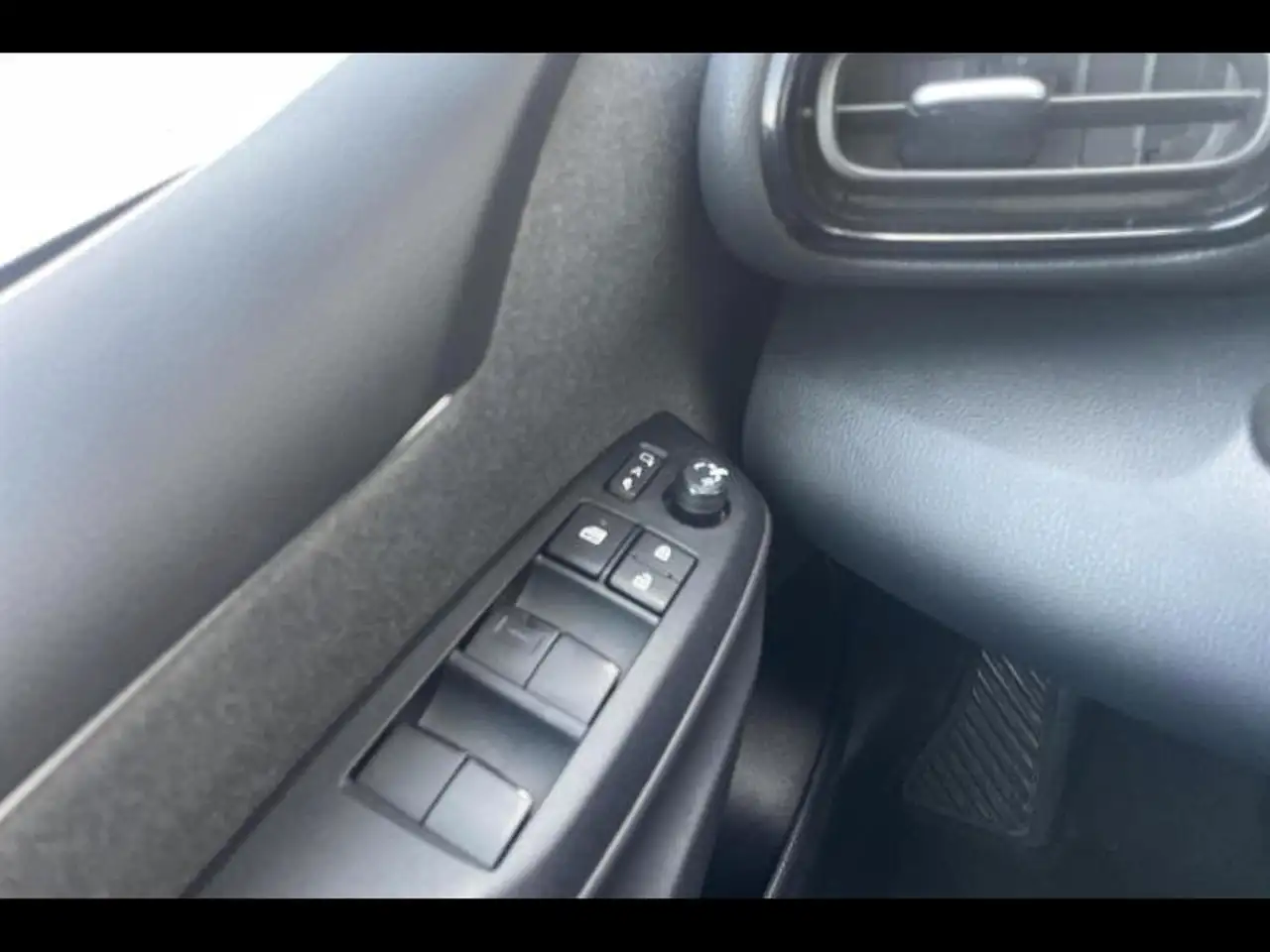 Toyota Yaris Iconic.GPS.CARPLAY/ANDROIDAUTO.CAMERA, миниатюра 18