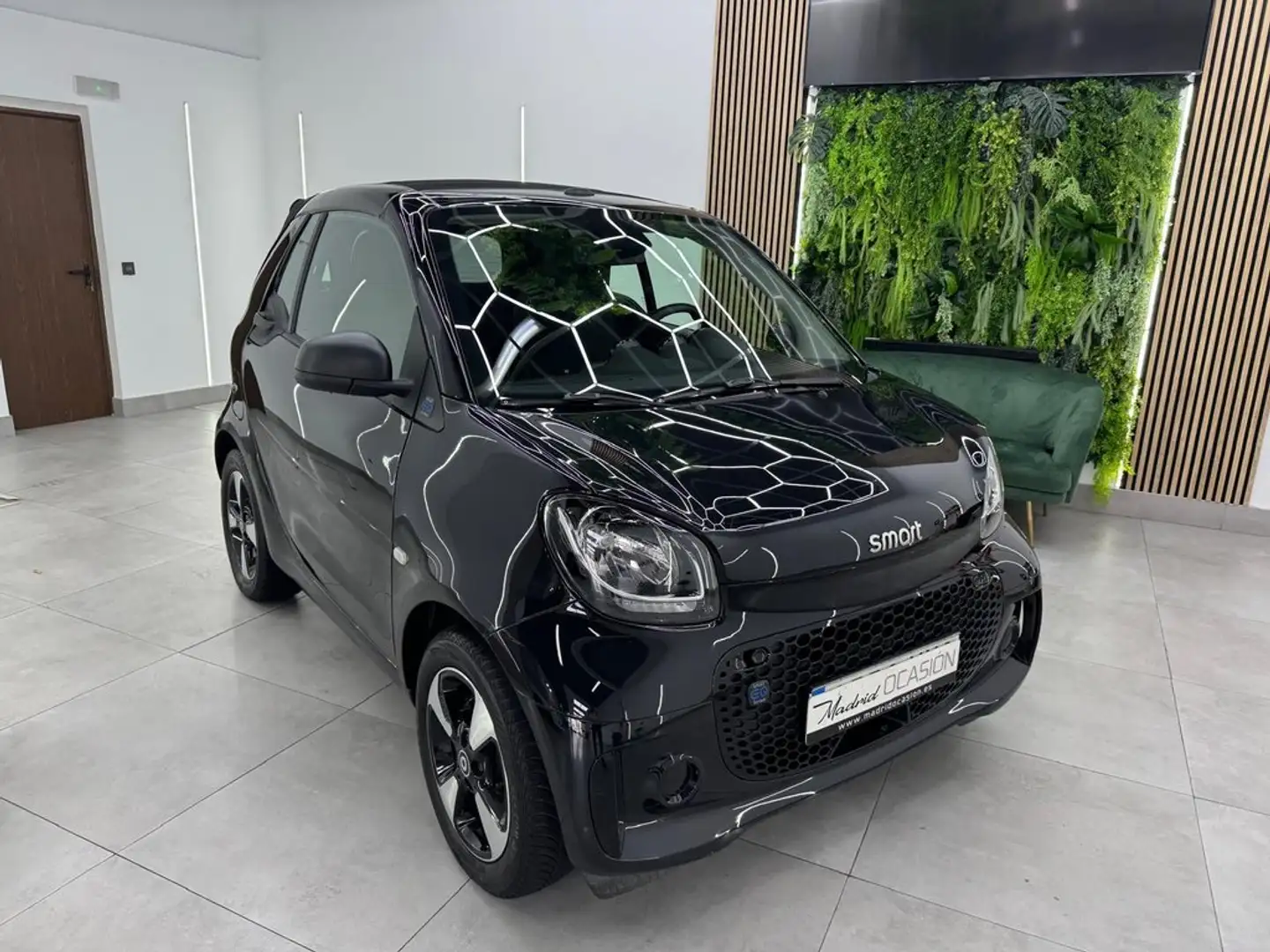 smart forTwo Cabrio EQ Noir - 1