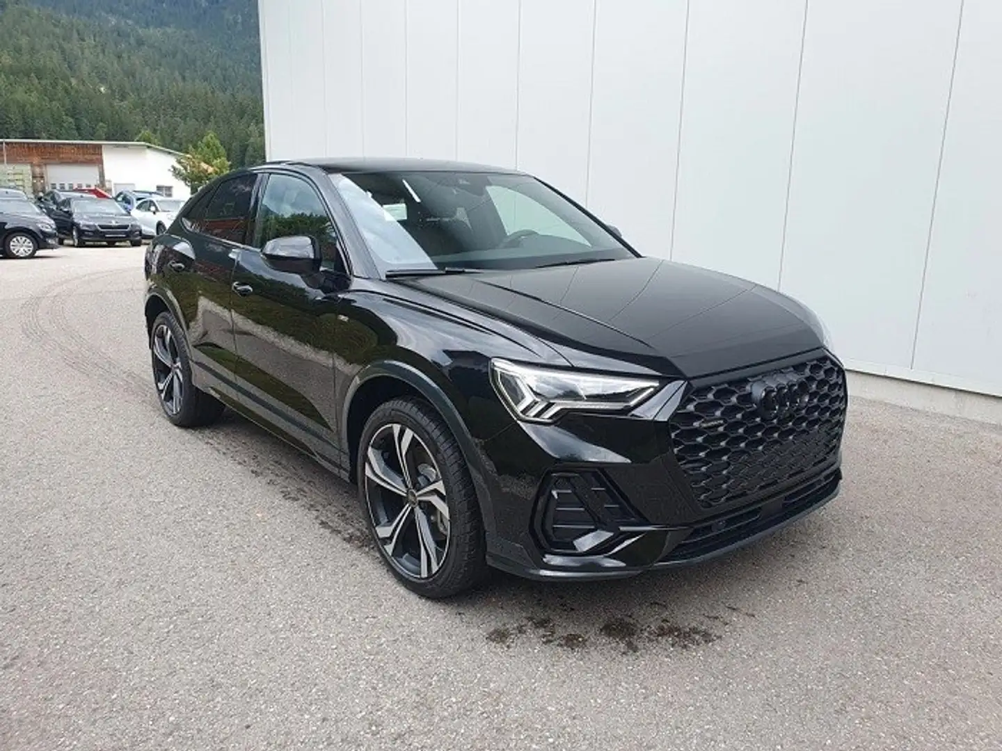 Audi Q3 2.0 TDI S tronic - 1