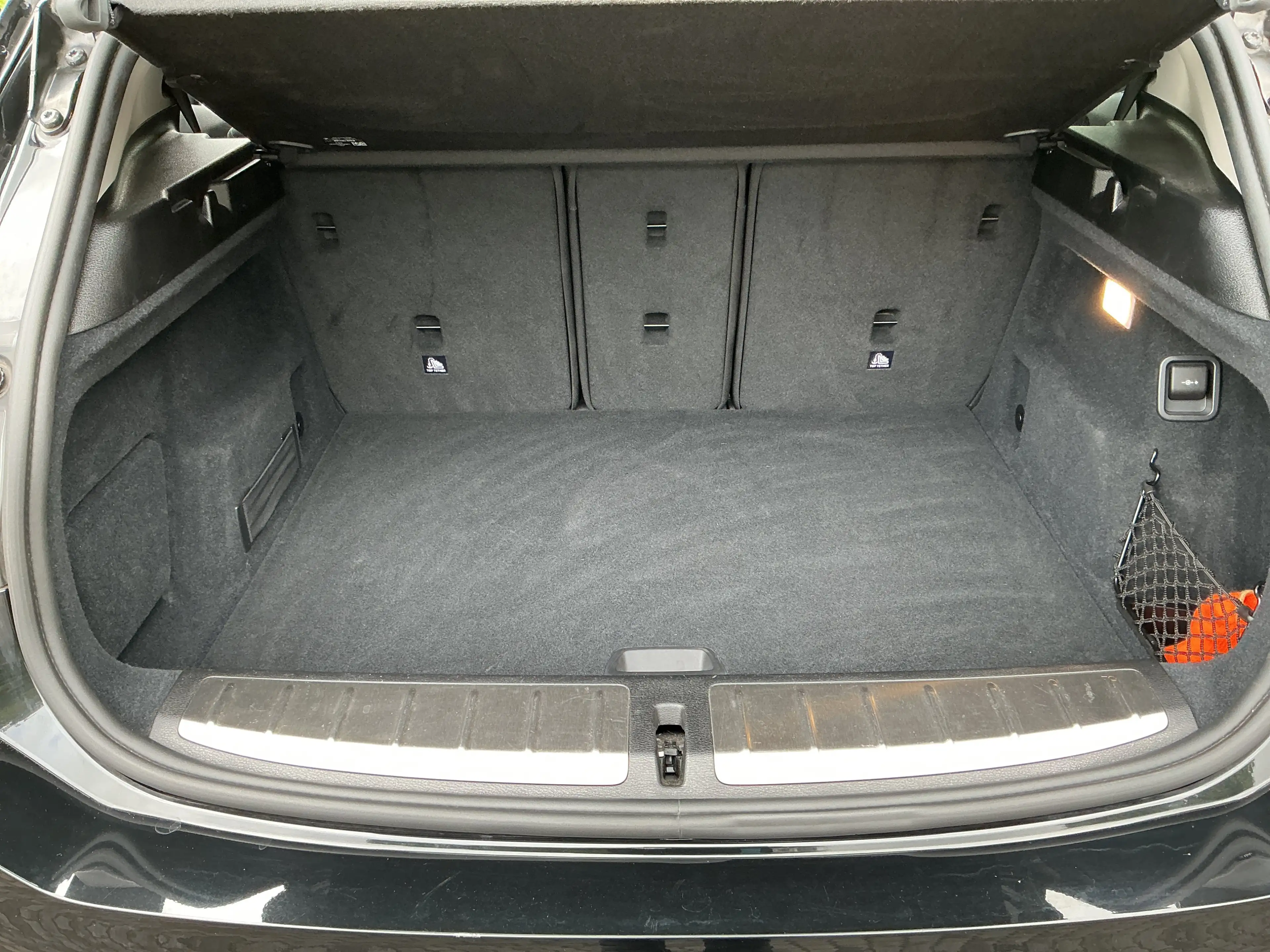 BMW X2 sDrive18d Advantage DAB LED Kamera — photo 15