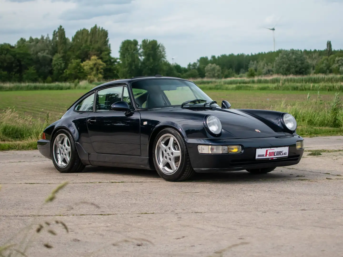 Porsche 964 Carrera 4 Blue - 1