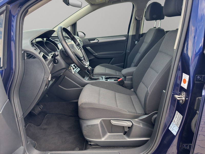 Volkswagen Touran Comfortline BMT *LED*Kamera*Navigation* — photo 9