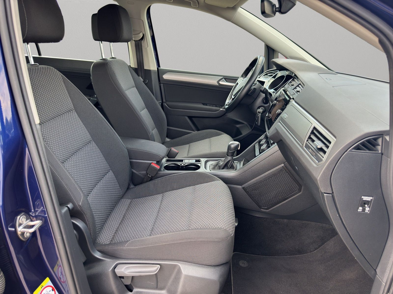 Volkswagen Touran Comfortline BMT *LED*Kamera*Navigation* — photo 11