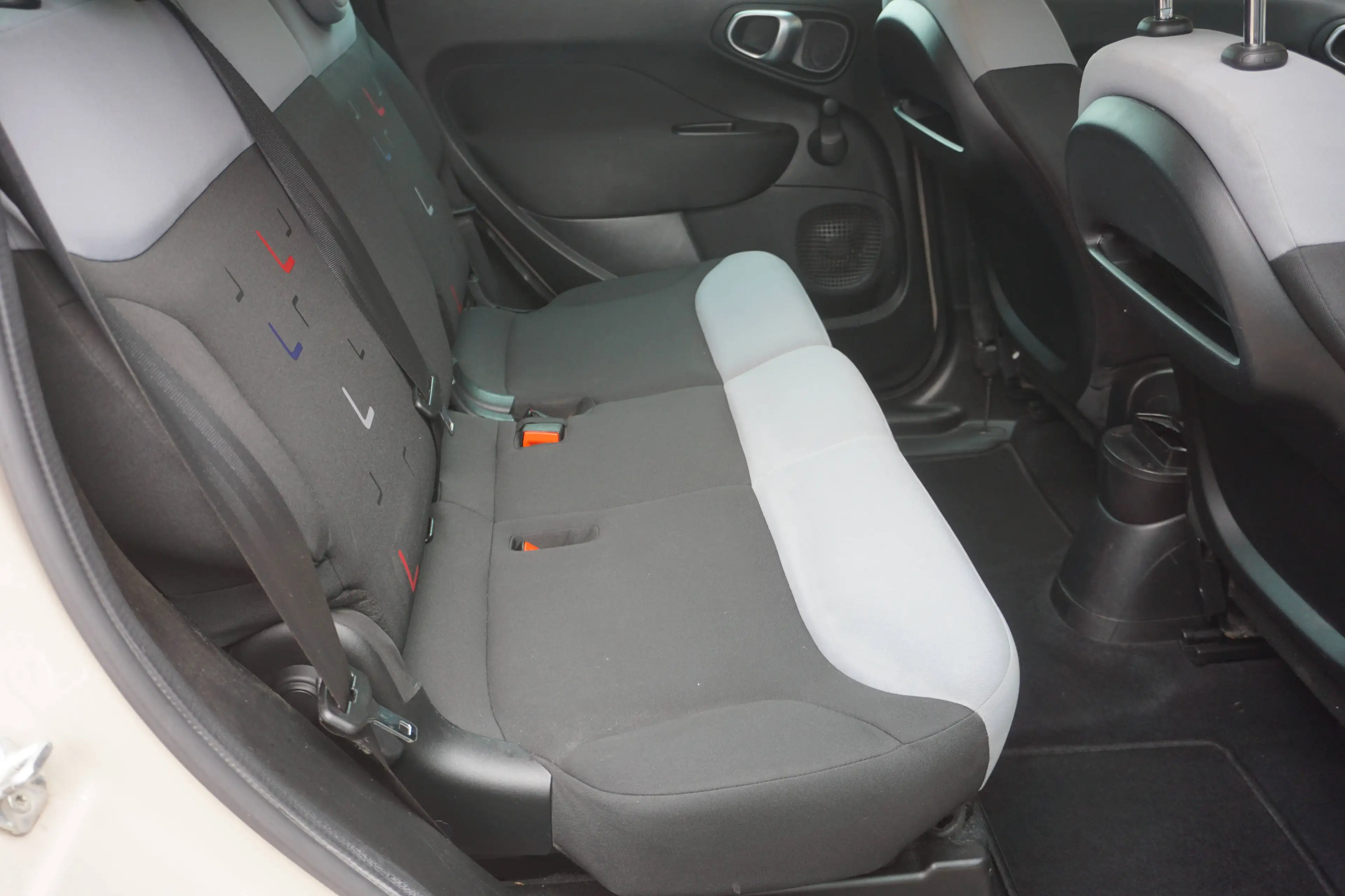 Fiat 500L 500L Living 1.4 T Pop Star 5pl.-Benzine -Airco-Cam-Garantie — photo 9
