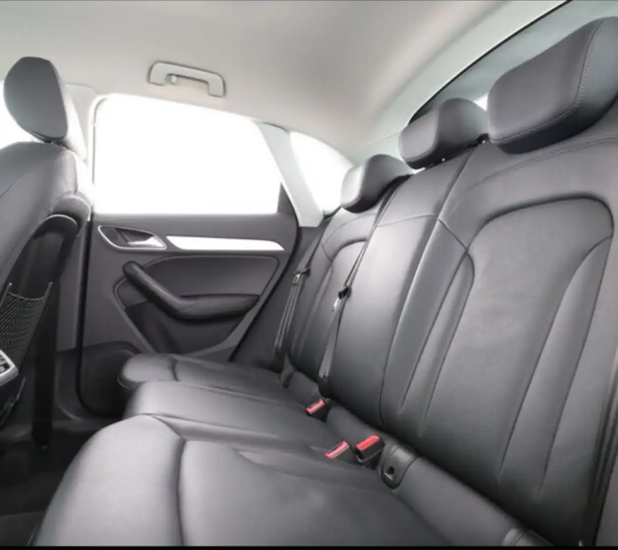 Audi Q3 Q3 2.0 TDi Quattro S tronic Zilver - 2