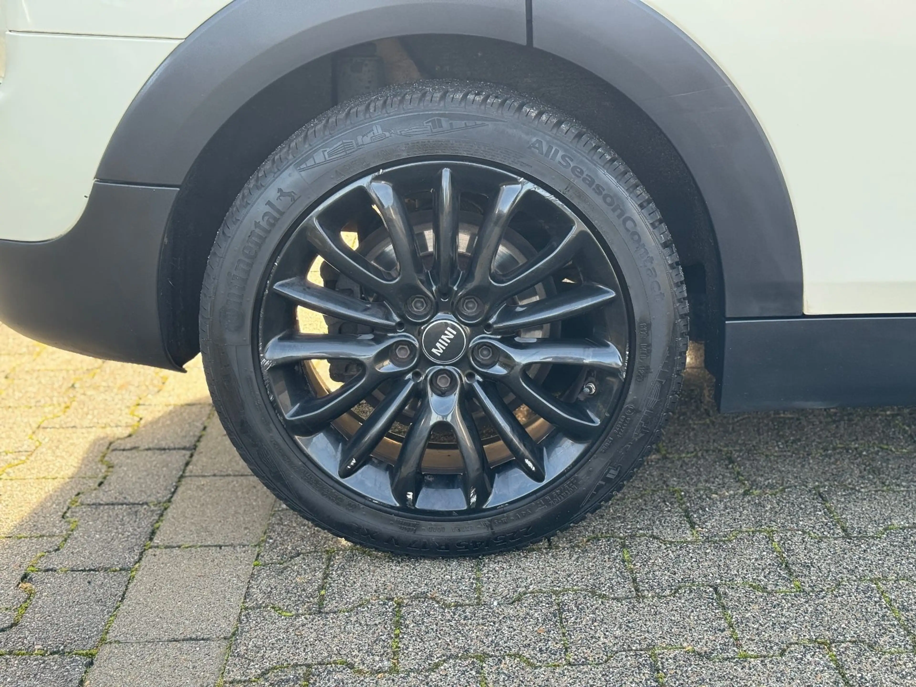 MINI Cooper D Clubman Cooper D 2.0 EURO6 — photo 15